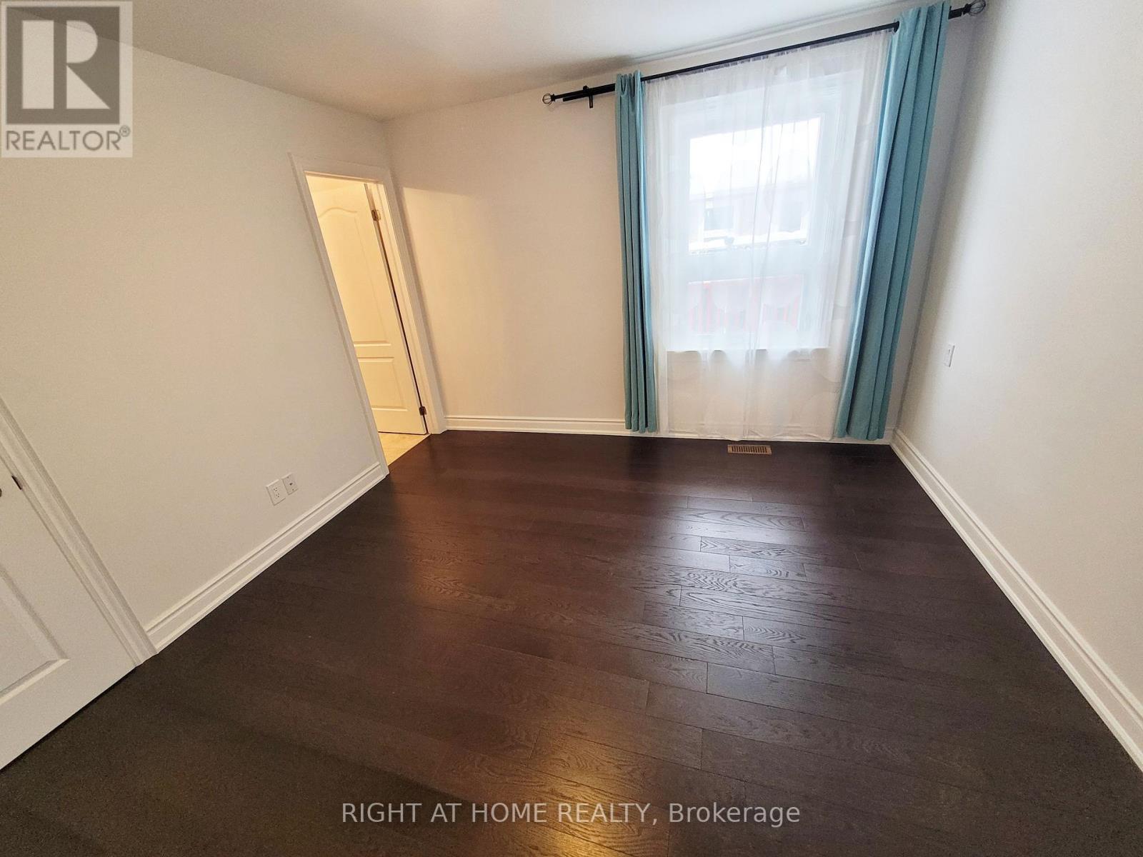 339 Boisdale Avenue, Richmond Hill, Ontario  L4C 1R4 - Photo 13 - N12638394