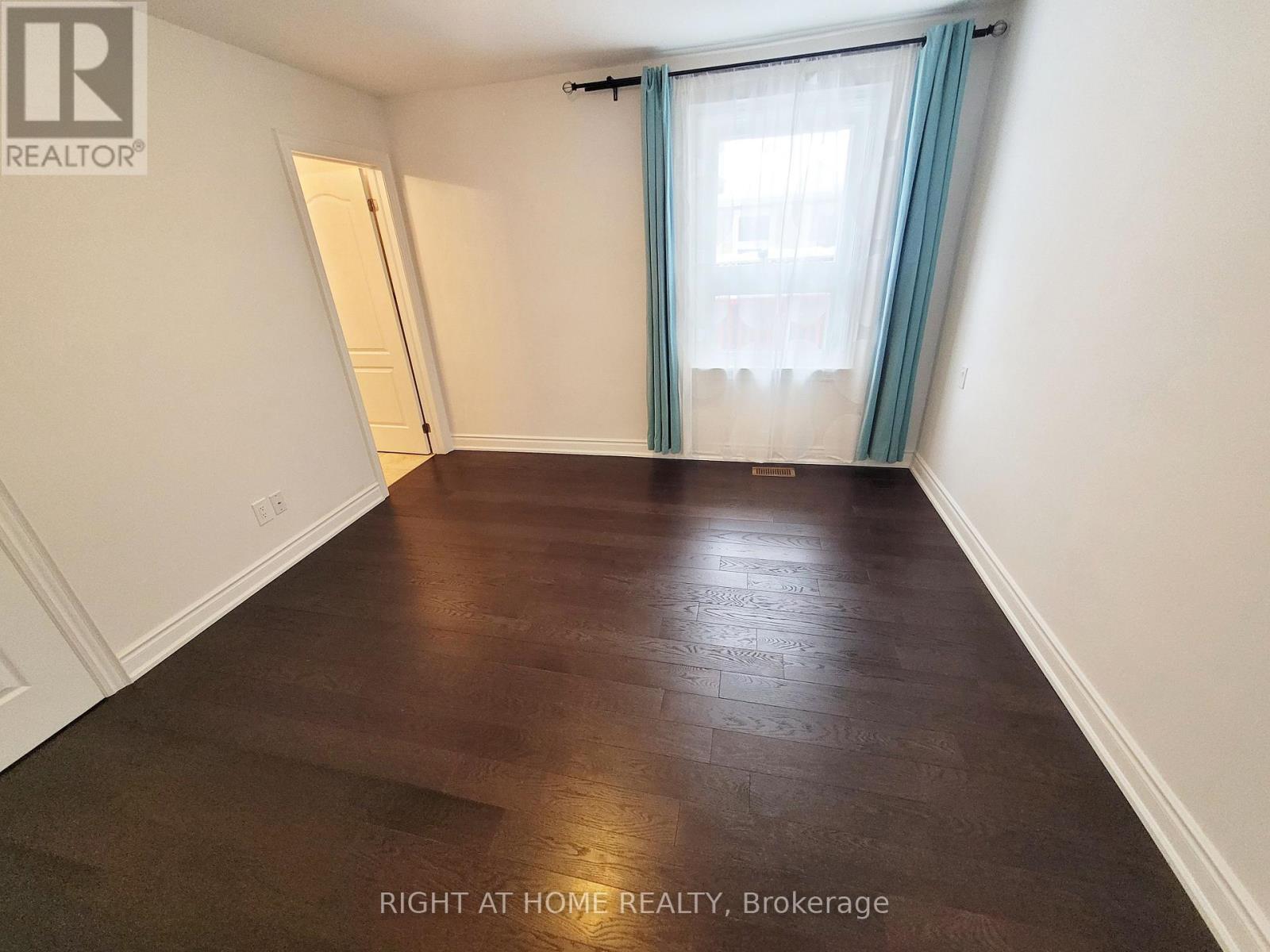 339 Boisdale Avenue, Richmond Hill, Ontario  L4C 1R4 - Photo 15 - N12638394