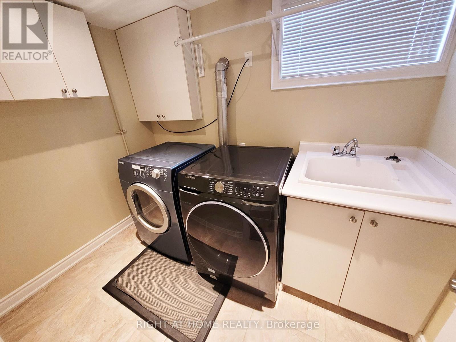 339 Boisdale Avenue, Richmond Hill, Ontario  L4C 1R4 - Photo 34 - N12638394