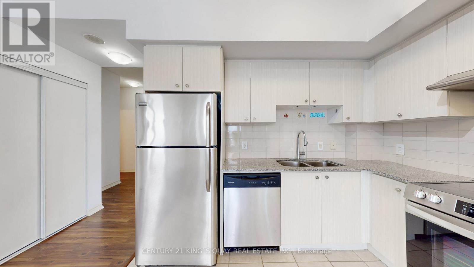 806 - 8323 Kennedy Road, Markham (Village Green-South Unionville), Ontario  L3R 5W7 - Photo 17 - N12638434