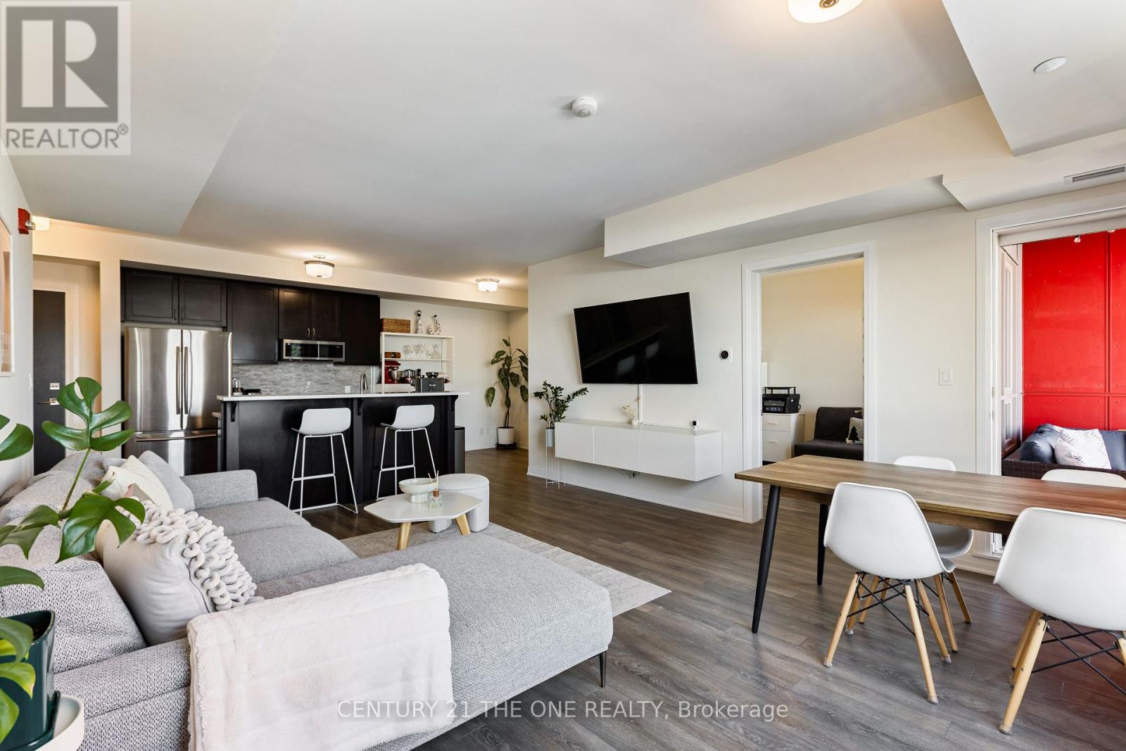 503 - 58 Adam Sellers Street, Markham, Ontario L6B 1P5 - Photo 3 - N12638456