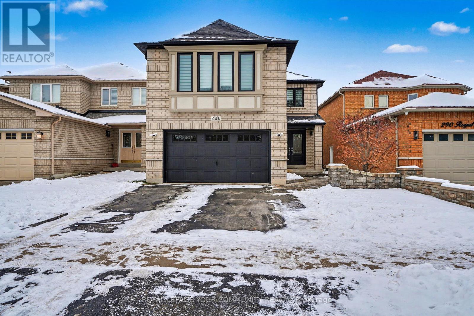 286 ROYALPARK WAY, Vaughan, Ontario