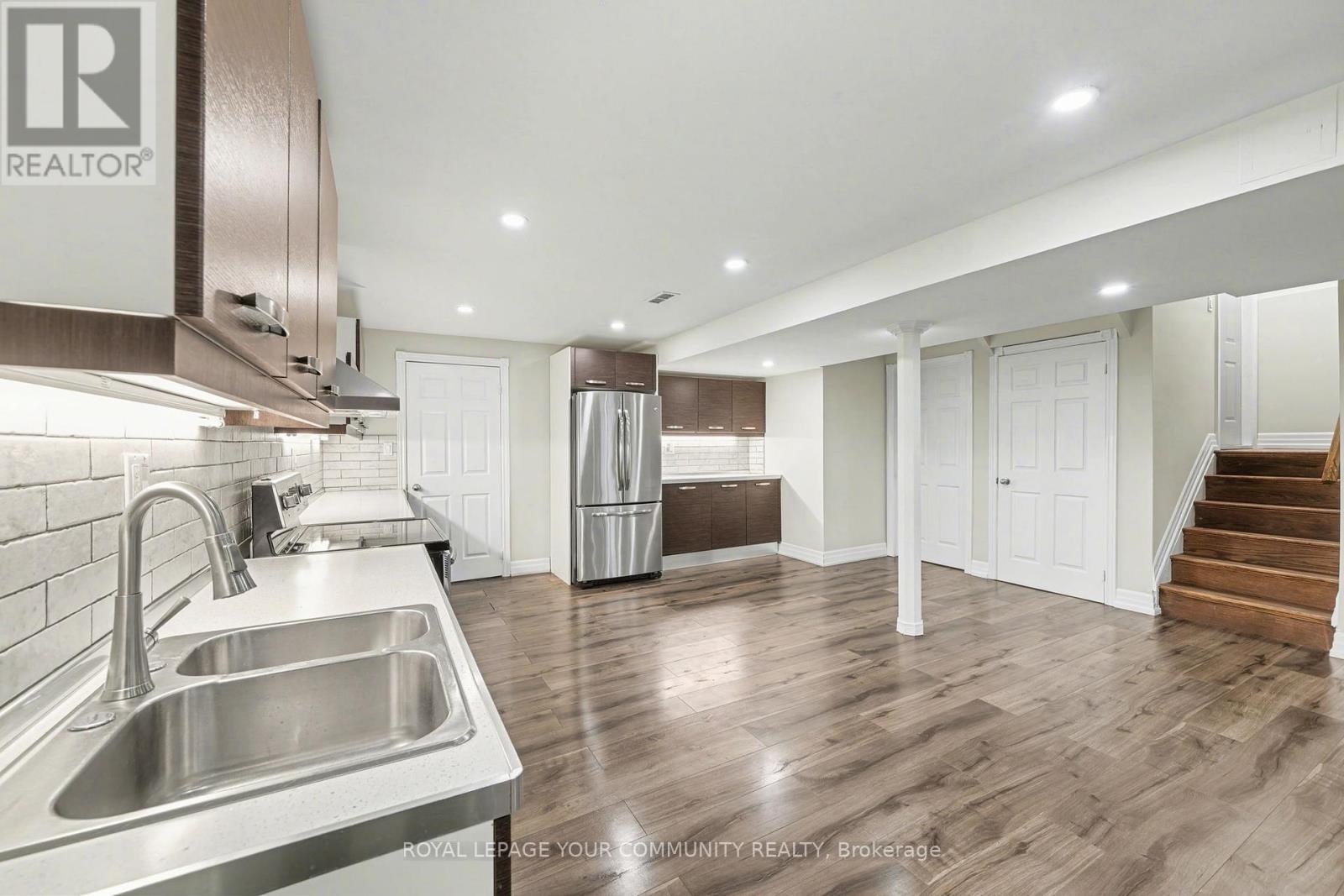 286 Royalpark Way, Vaughan (Elder Mills), Ontario  L4H 1J8 - Photo 10 - N12638466