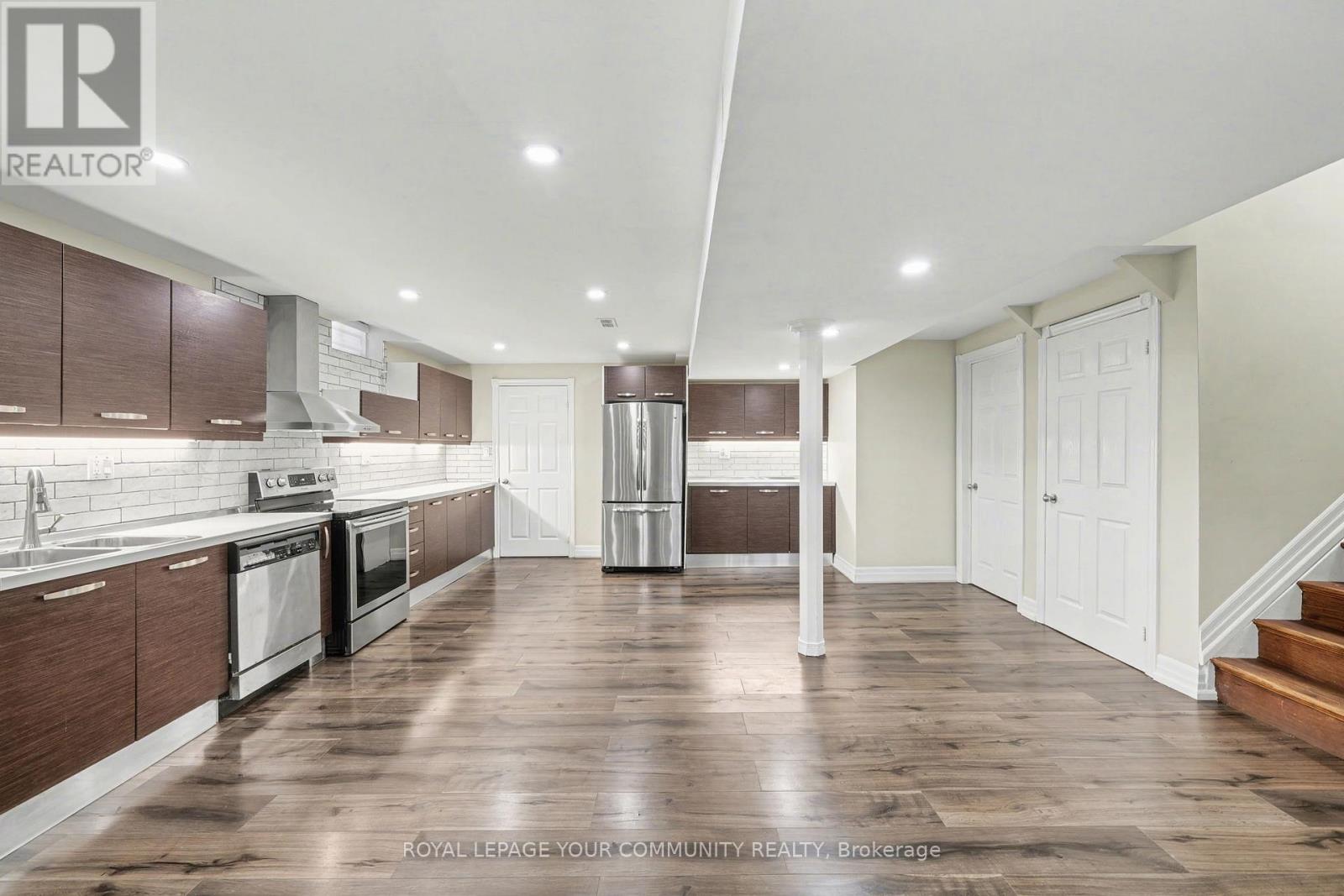 286 Royalpark Way, Vaughan (Elder Mills), Ontario  L4H 1J8 - Photo 9 - N12638466