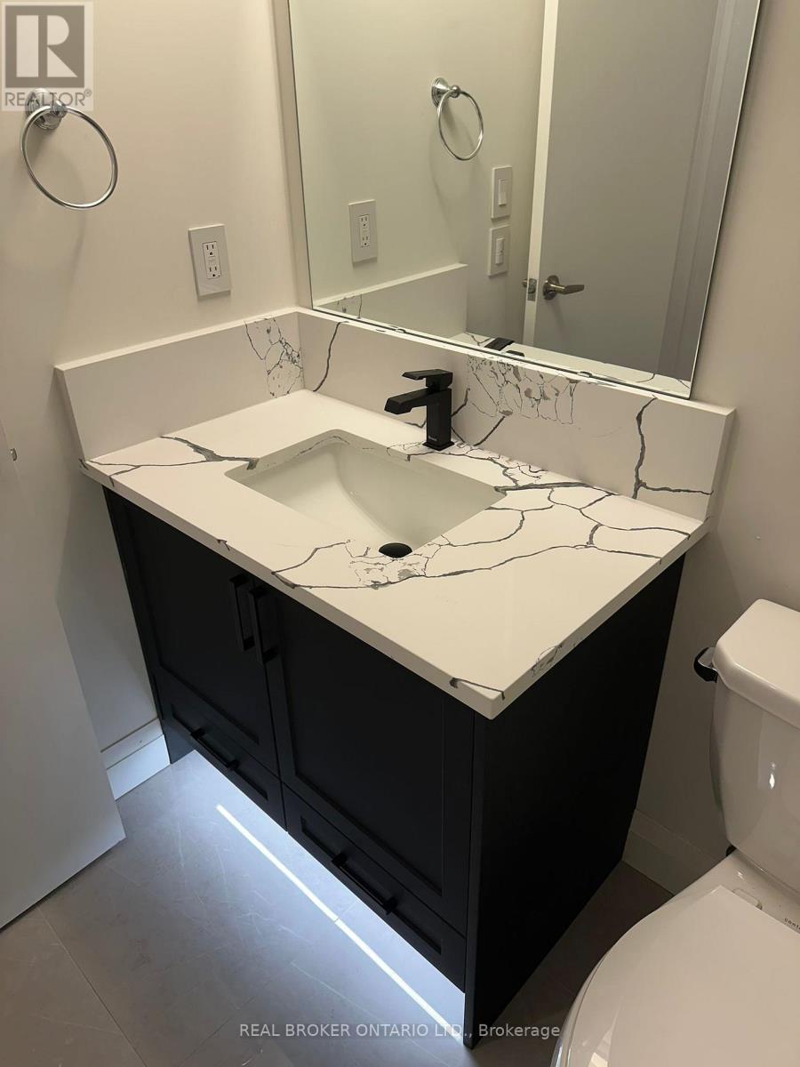 802 - 58 Lakeside Terrace, Barrie (0 North), Ontario  L4M 0L5 - Photo 12 - S12638390