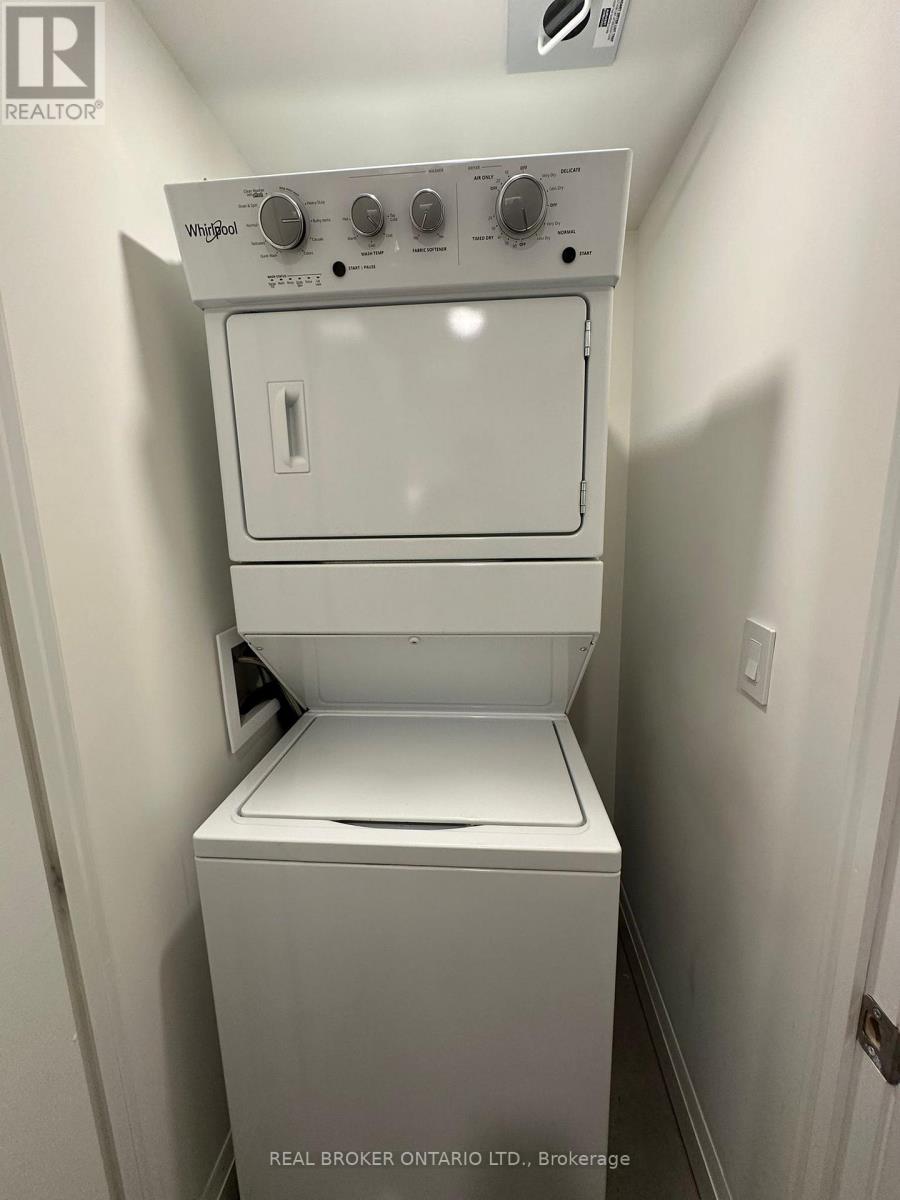 802 - 58 Lakeside Terrace, Barrie (0 North), Ontario  L4M 0L5 - Photo 13 - S12638390