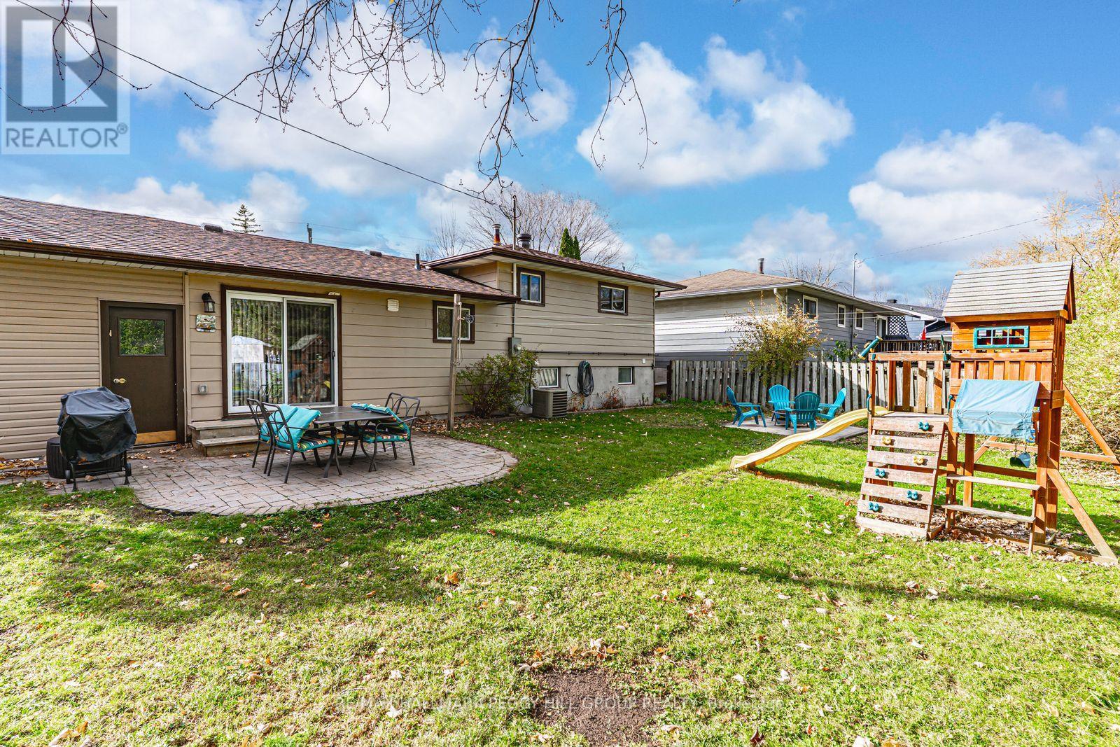 438 Forest Avenue S, Orillia, Ontario  L3V 4A1 - Photo 14 - S12638494