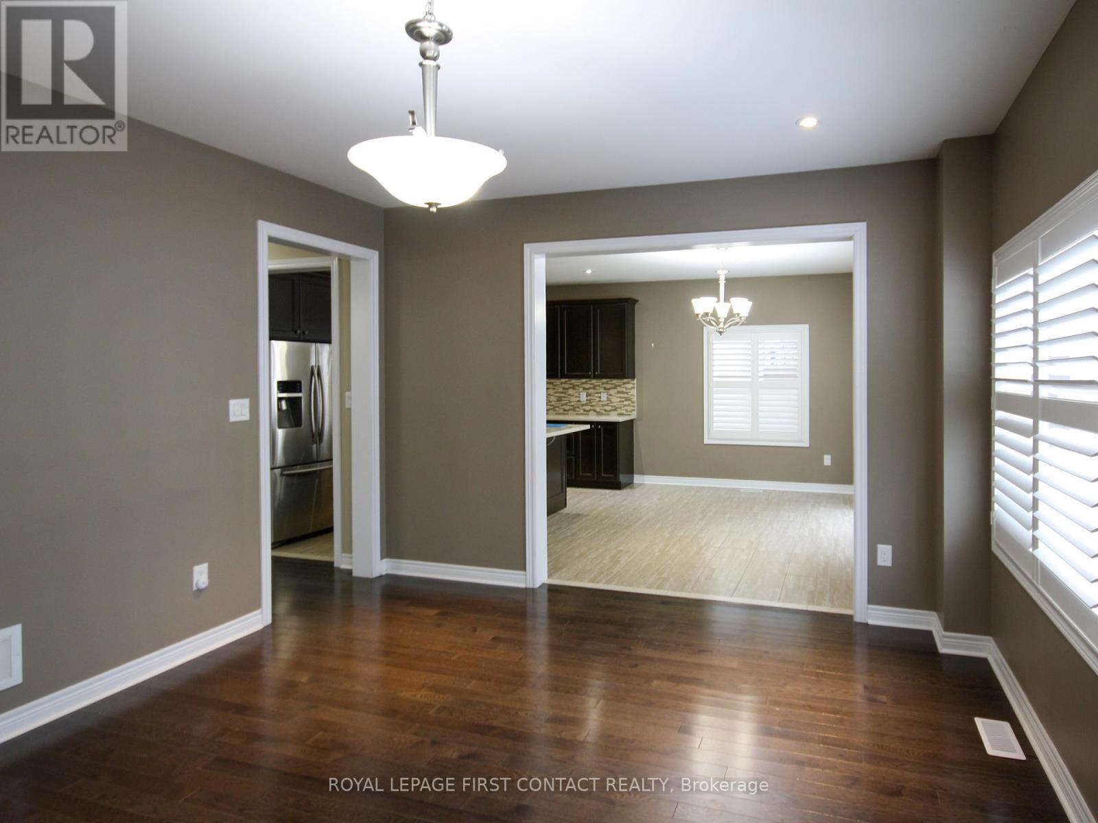 30 Forsyth Crescent, Springwater, Ontario  L4N 5K4 - Photo 12 - S12638524