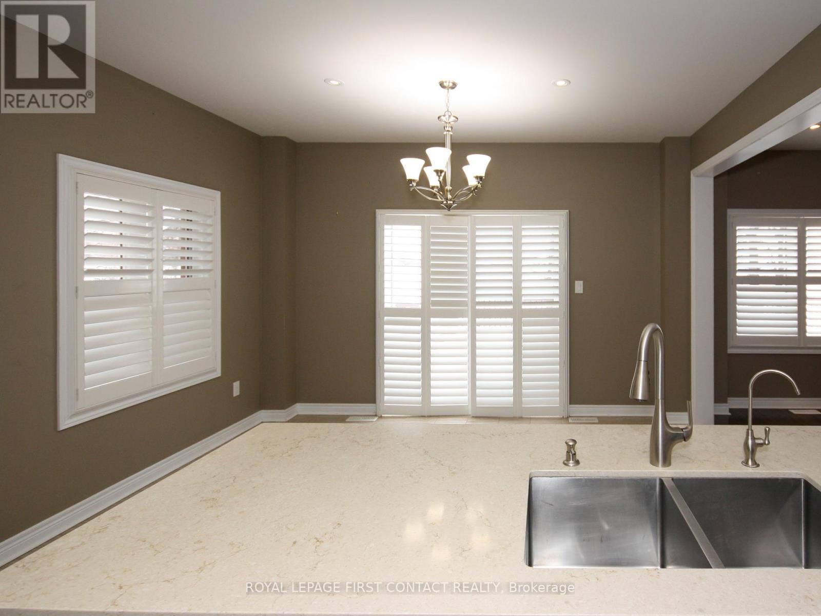 30 Forsyth Crescent, Springwater, Ontario  L4N 5K4 - Photo 19 - S12638524