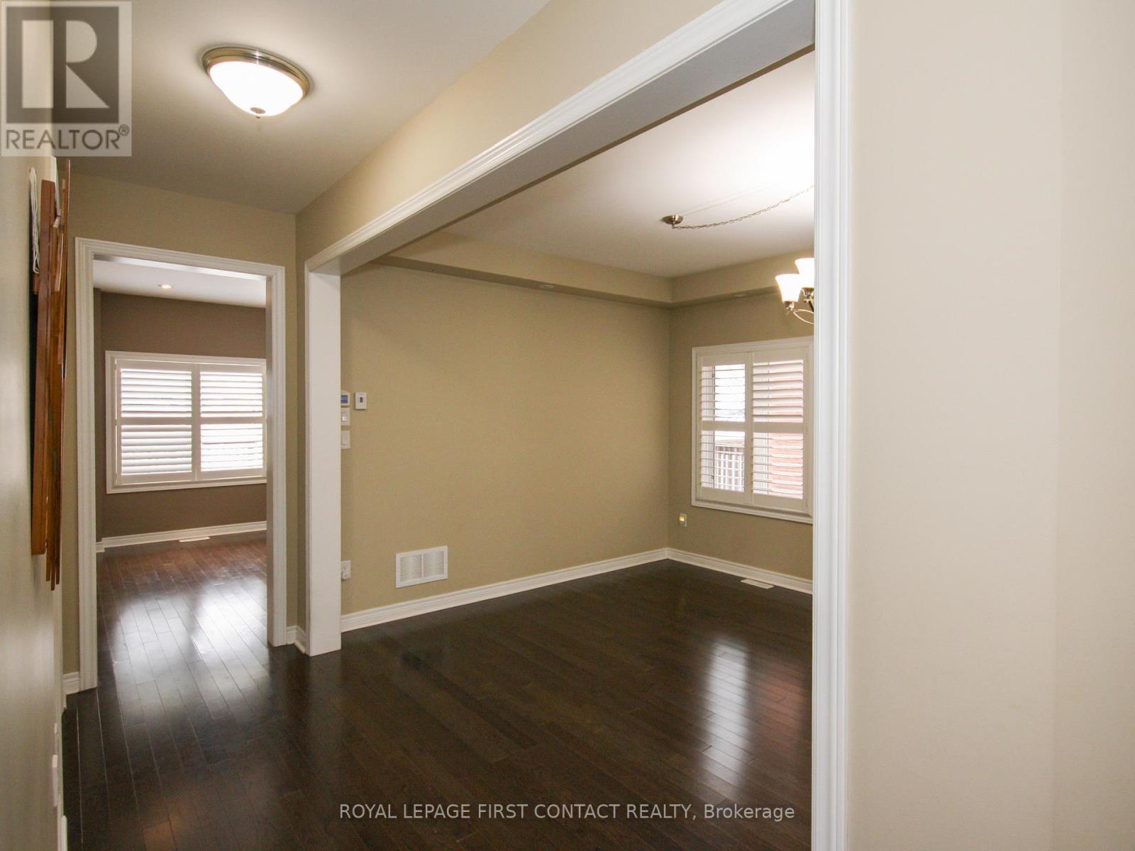 30 Forsyth Crescent, Springwater, Ontario  L4N 5K4 - Photo 6 - S12638524