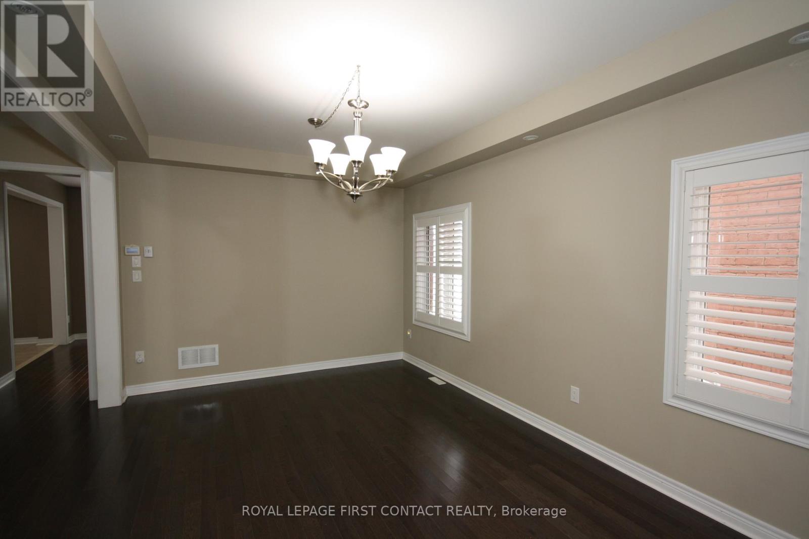 30 Forsyth Crescent, Springwater, Ontario  L4N 5K4 - Photo 7 - S12638524