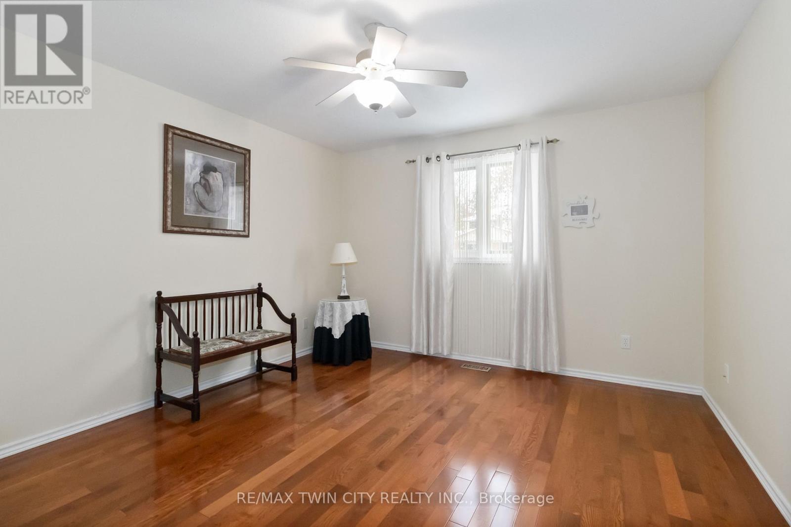 15 - 54 Glenwood Drive, Brantford, Ontario  N3S 3G6 - Photo 22 - X12463561