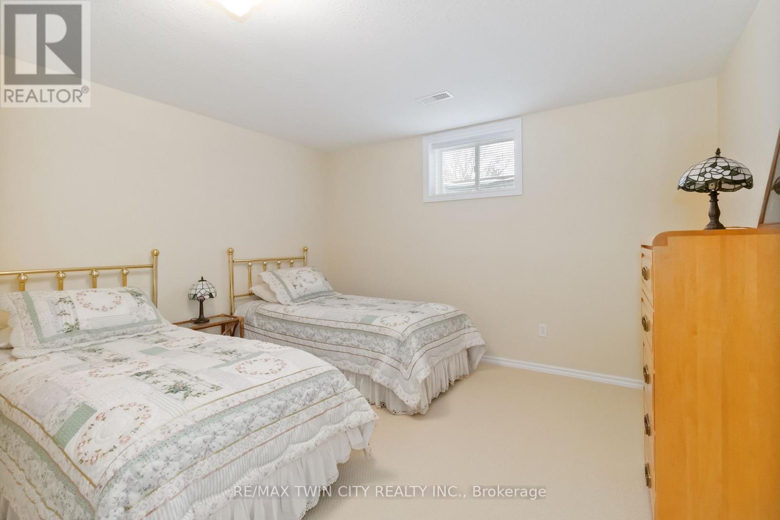 15 - 54 Glenwood Drive, Brantford, Ontario  N3S 3G6 - Photo 26 - X12463561