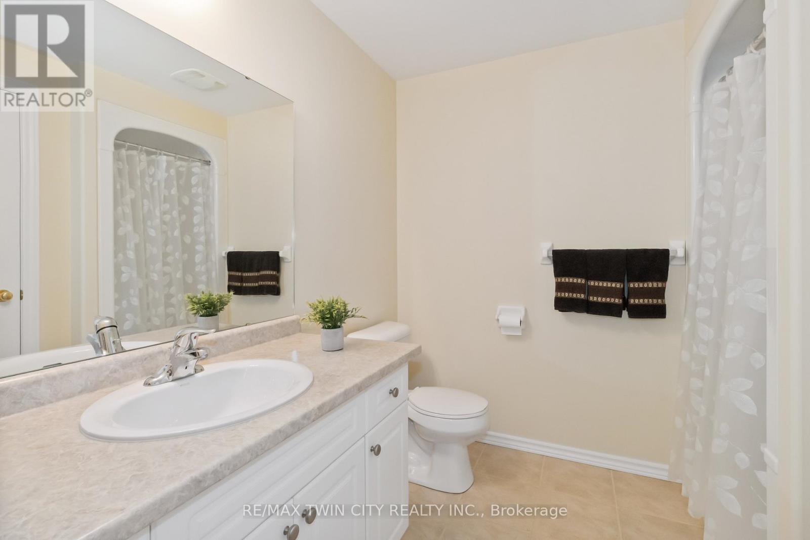 15 - 54 Glenwood Drive, Brantford, Ontario  N3S 3G6 - Photo 29 - X12463561