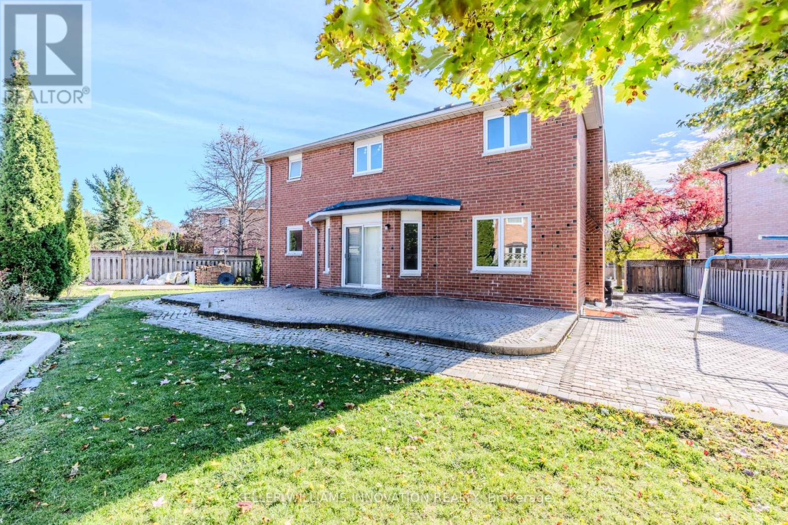 8 Dingwall Court, Brampton, Ontario  L6Z 2V3 - Photo 34 - W12638426