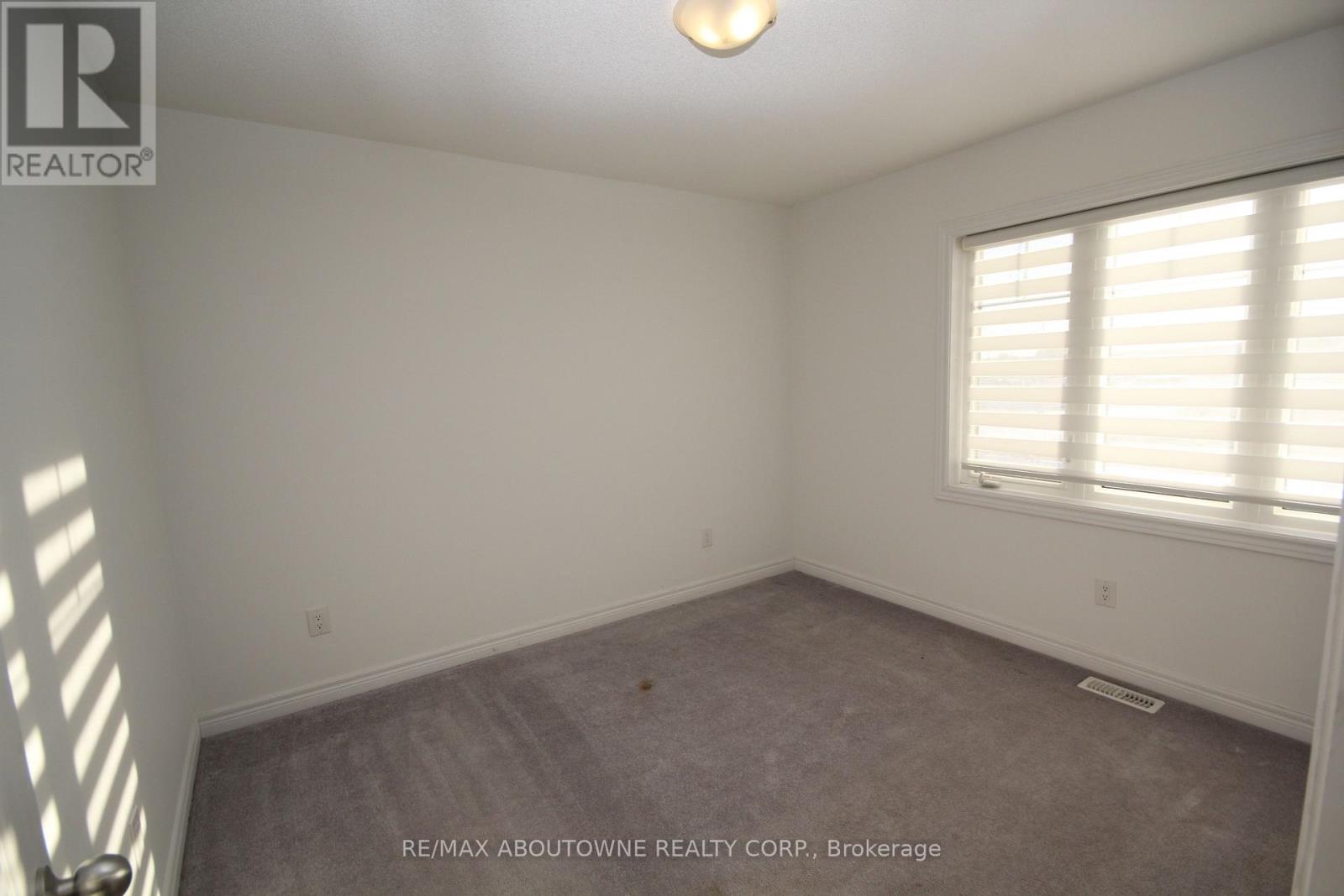 3892 Lodi Road, Burlington, Ontario  L7M 0Z5 - Photo 18 - W12638440