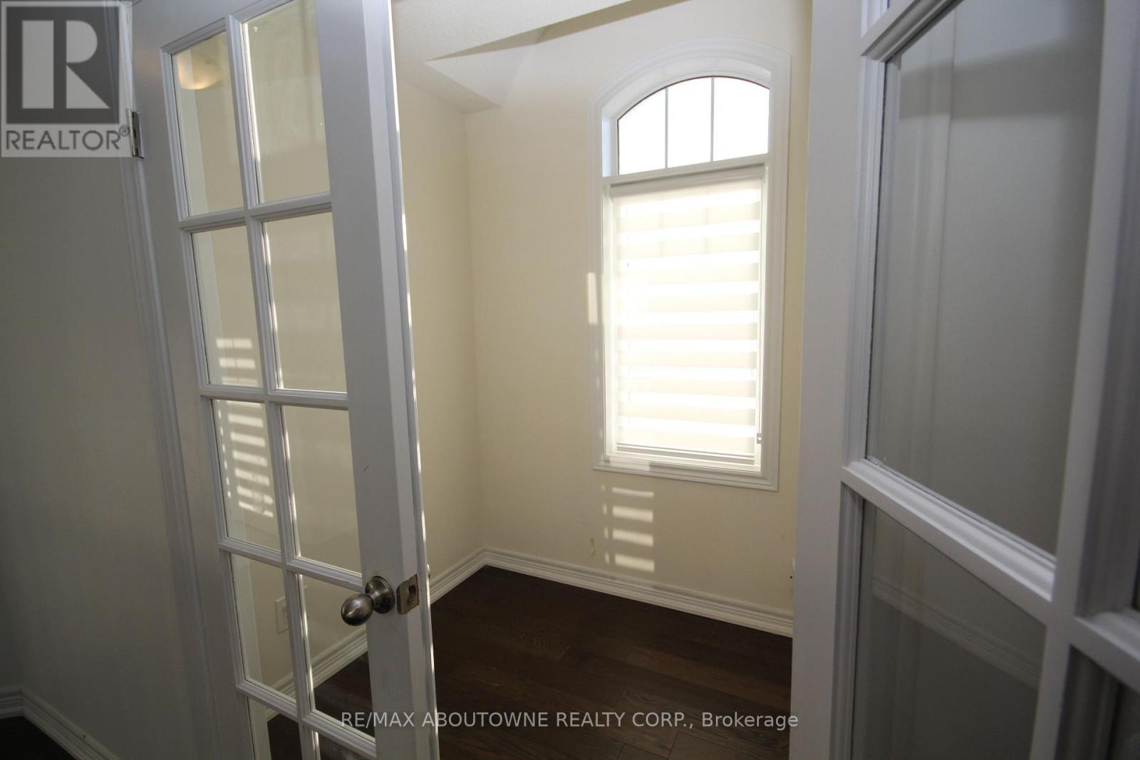 3892 Lodi Road, Burlington, Ontario  L7M 0Z5 - Photo 23 - W12638440