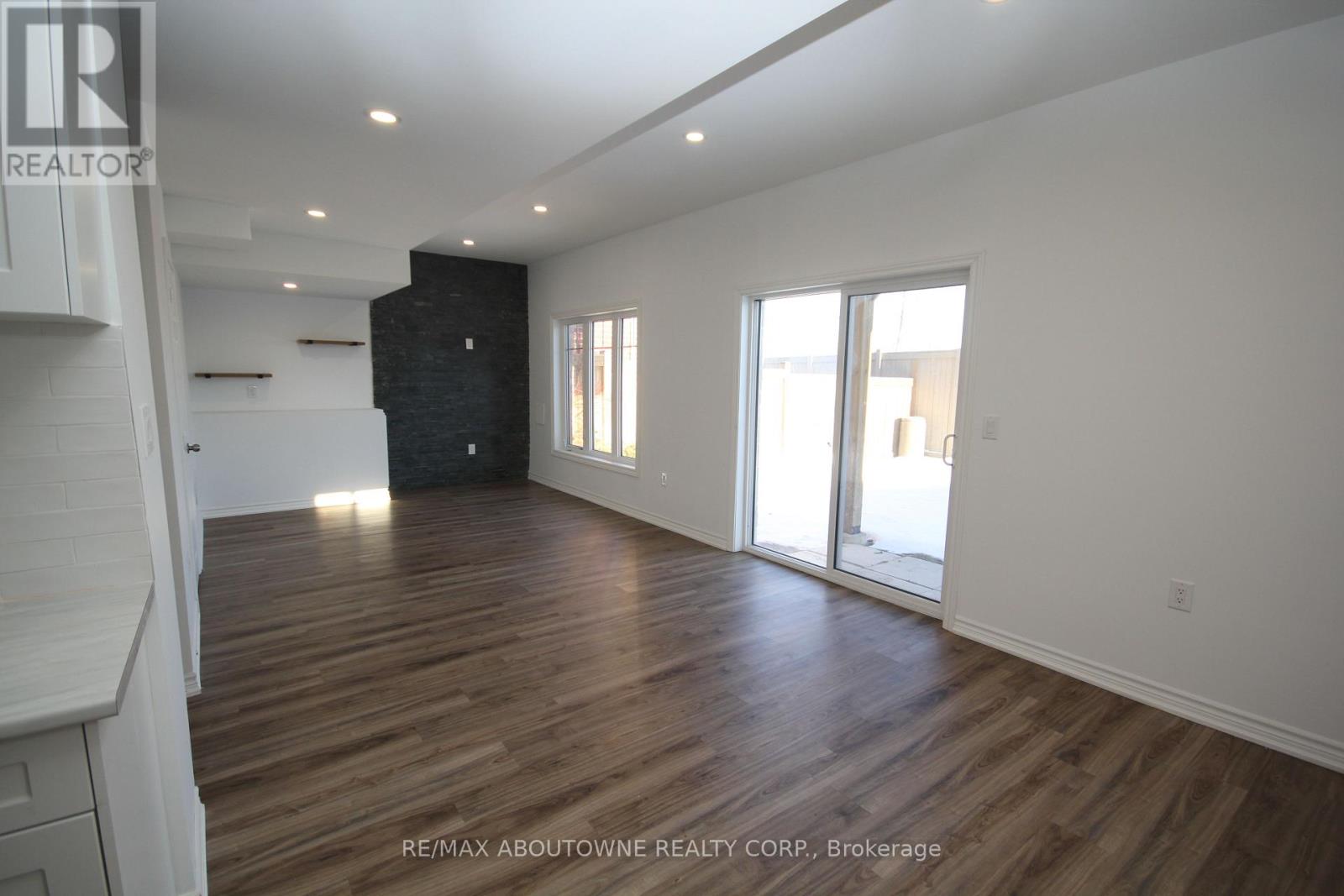 3892 Lodi Road, Burlington, Ontario  L7M 0Z5 - Photo 25 - W12638440