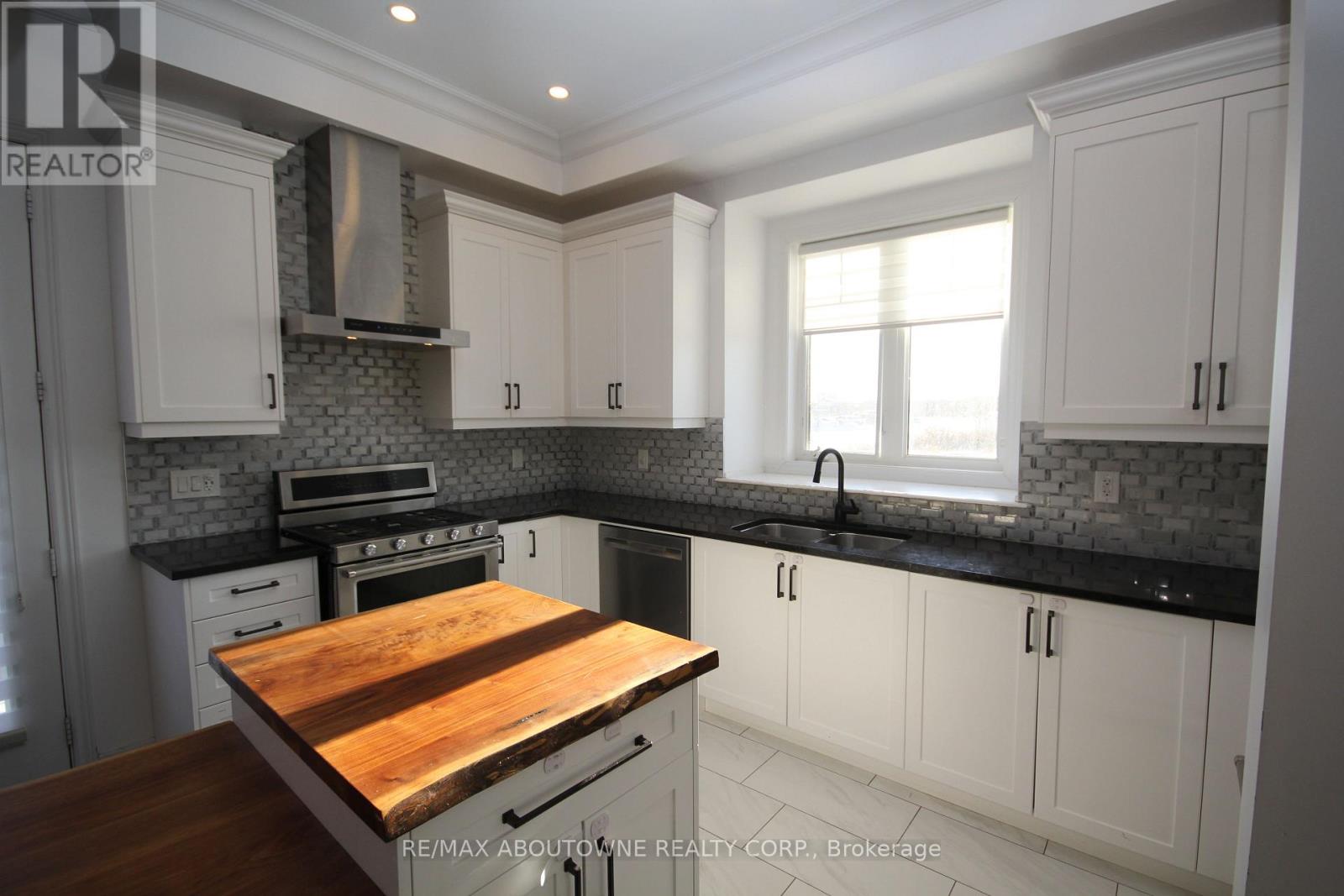 3892 Lodi Road, Burlington, Ontario  L7M 0Z5 - Photo 6 - W12638440