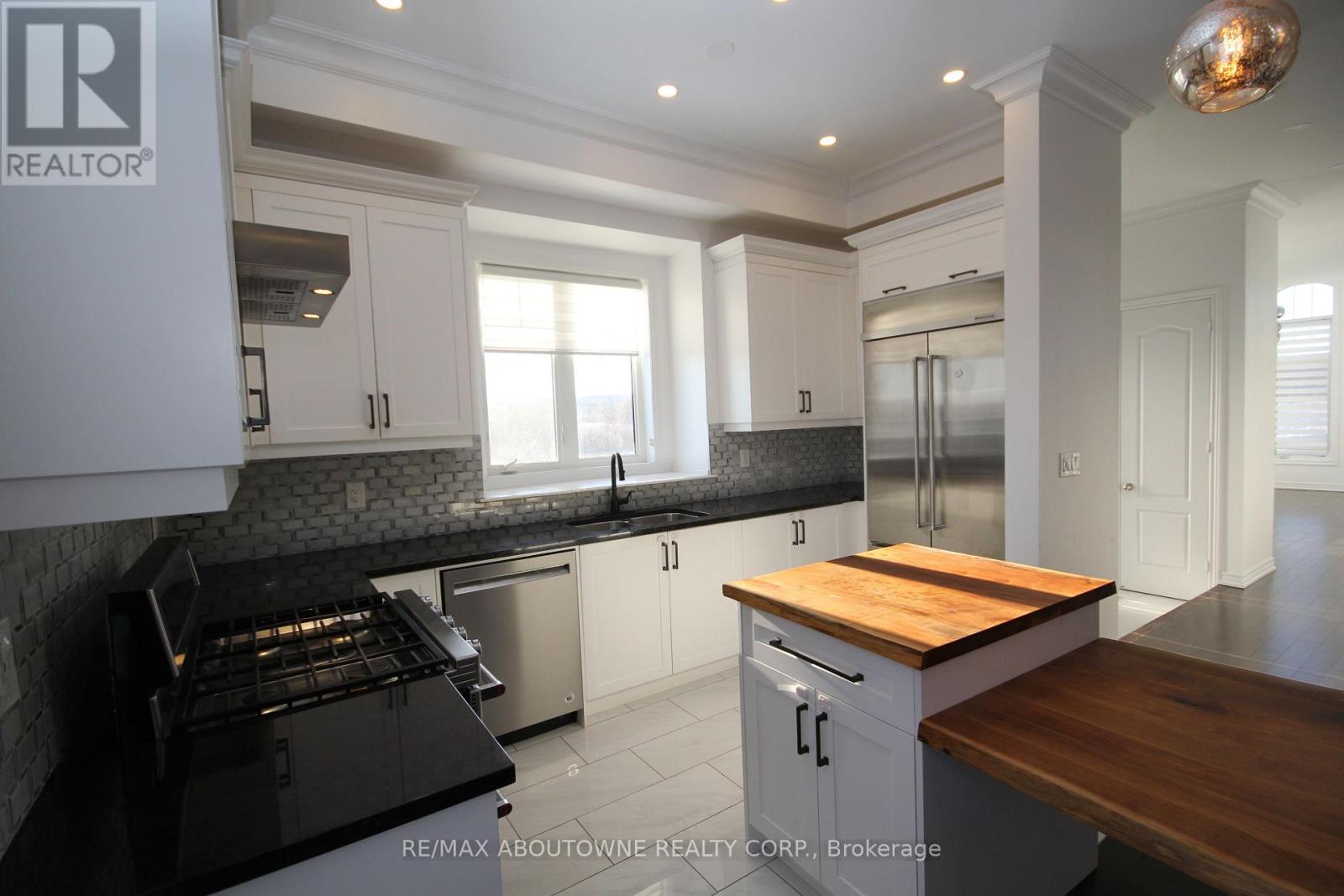 3892 Lodi Road, Burlington, Ontario  L7M 0Z5 - Photo 7 - W12638440