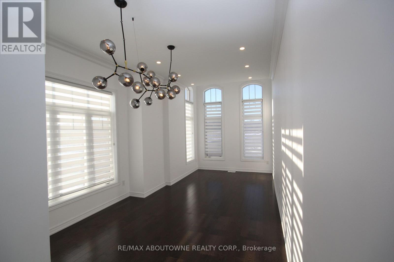 3892 Lodi Road, Burlington, Ontario  L7M 0Z5 - Photo 9 - W12638440