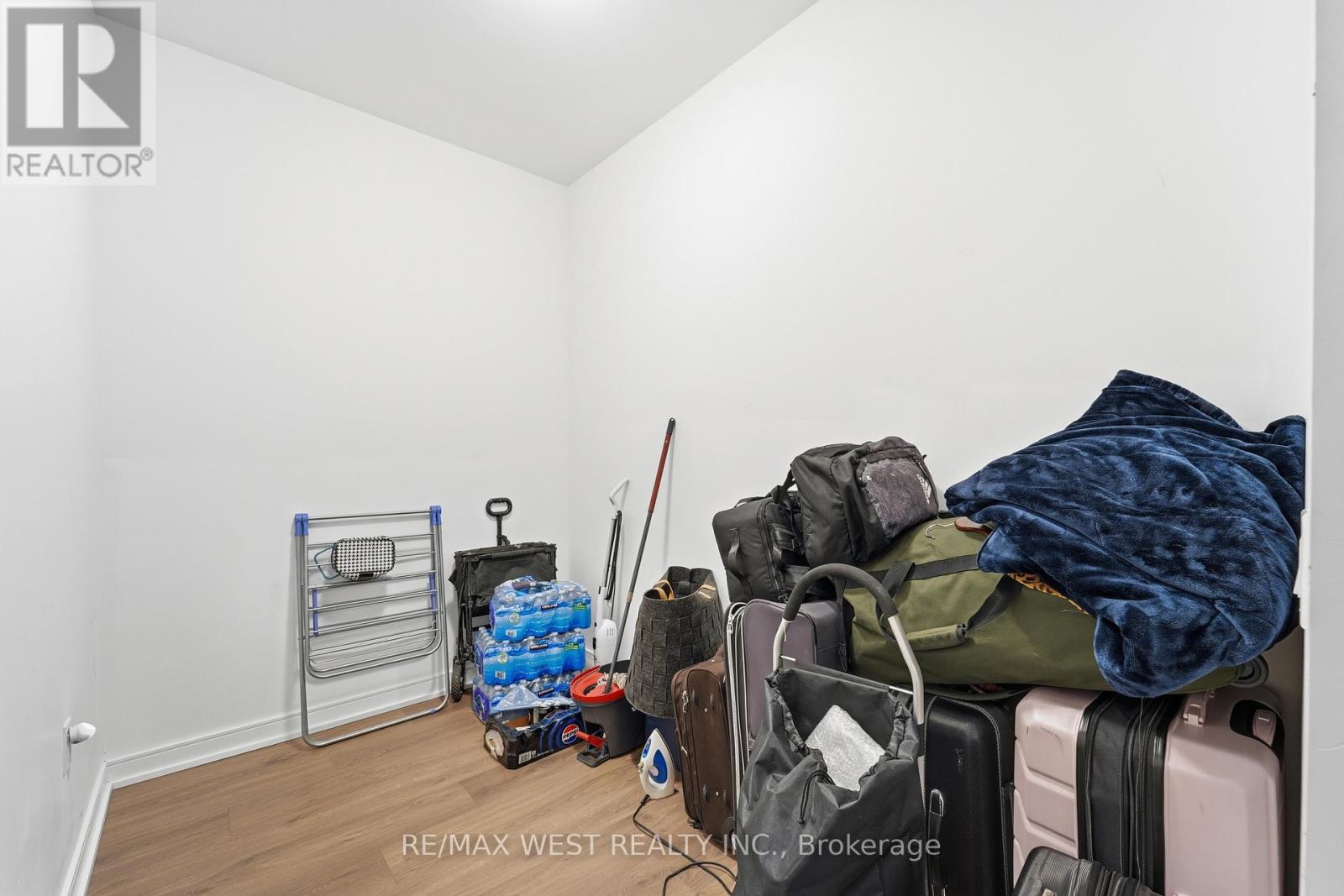 306 - 25 Neighbourhood Lane, Toronto, Ontario  M8Y 0C4 - Photo 10 - W12638450