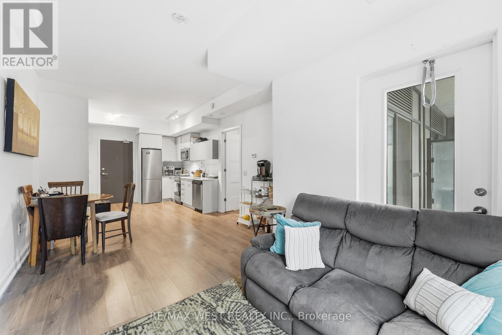 306 - 25 Neighbourhood Lane, Toronto, Ontario  M8Y 0C4 - Photo 16 - W12638450