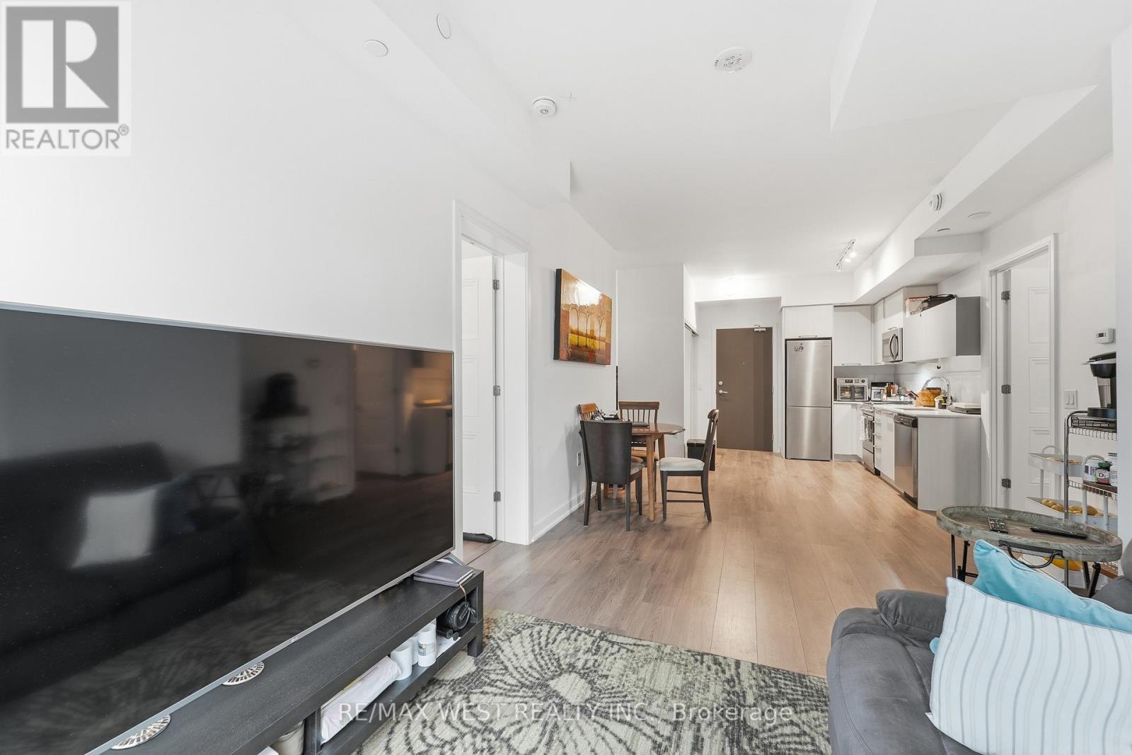 306 - 25 Neighbourhood Lane, Toronto, Ontario  M8Y 0C4 - Photo 17 - W12638450