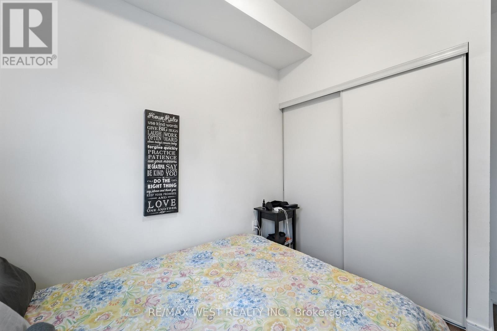 306 - 25 Neighbourhood Lane, Toronto, Ontario  M8Y 0C4 - Photo 21 - W12638450