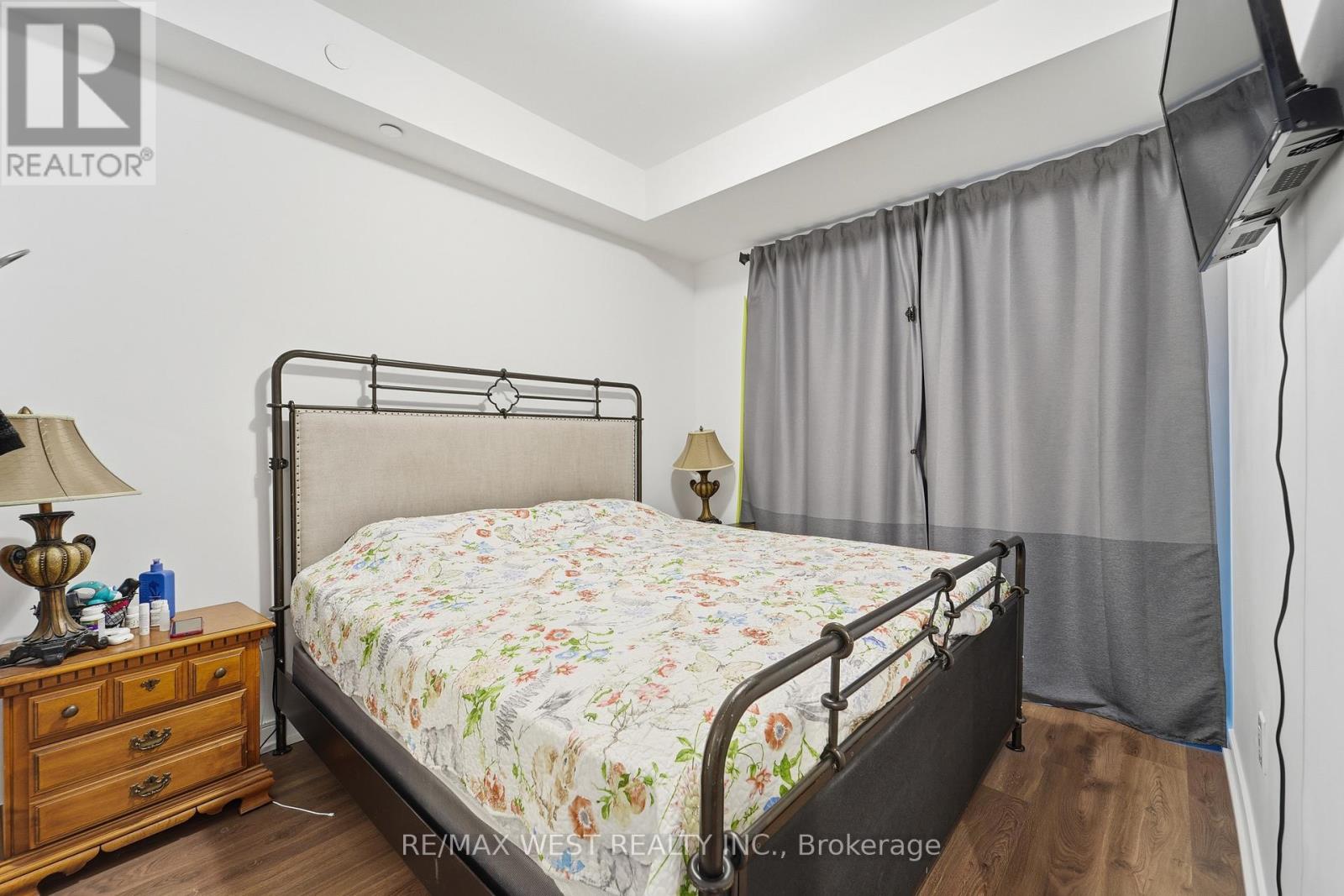 306 - 25 Neighbourhood Lane, Toronto, Ontario  M8Y 0C4 - Photo 22 - W12638450