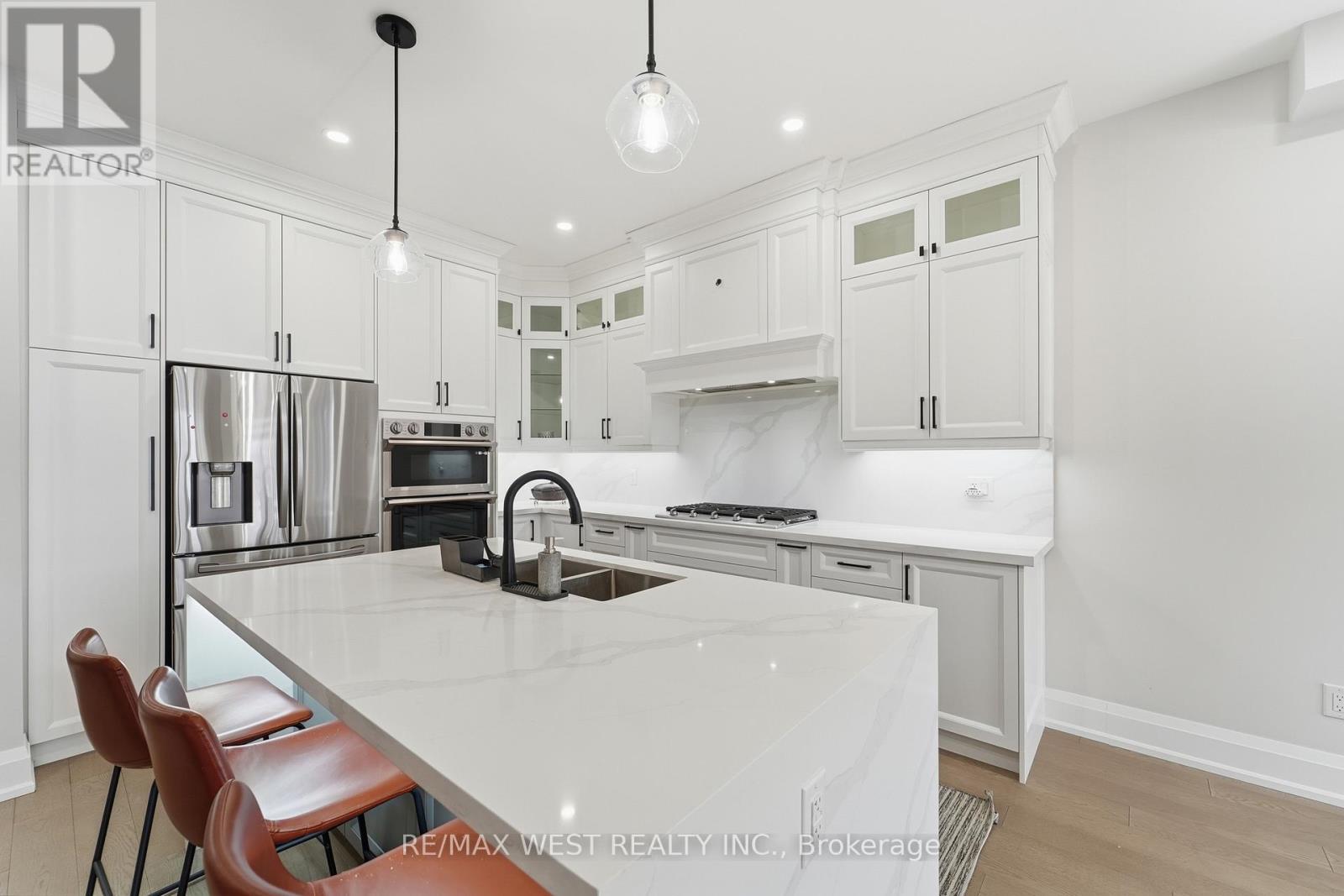 922 Fourth Street, Mississauga (Lakeview), Ontario  L5E 1J6 - Photo 14 - W12638452