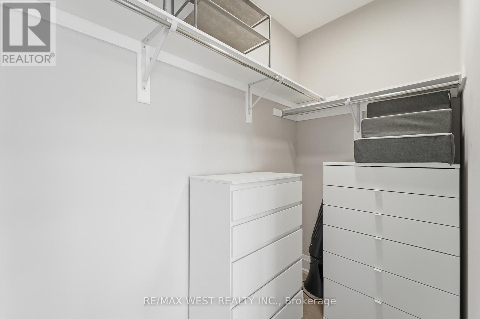 922 Fourth Street, Mississauga (Lakeview), Ontario  L5E 1J6 - Photo 25 - W12638452