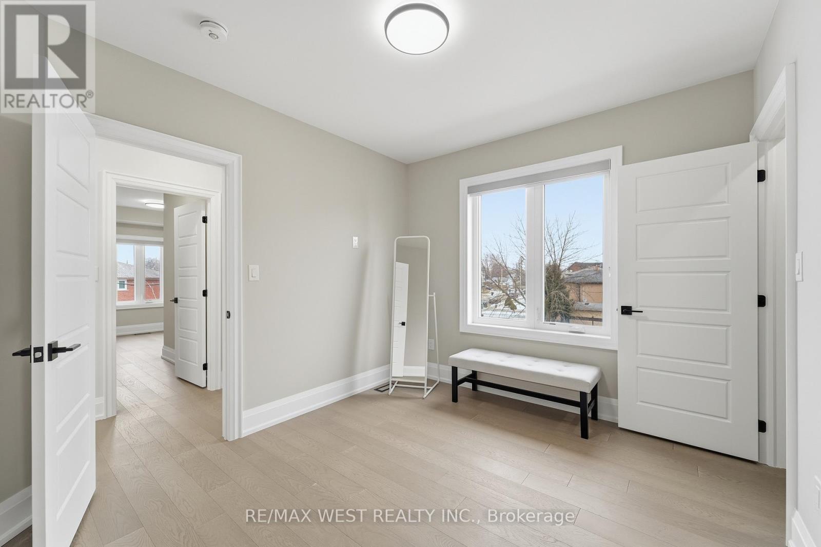 922 Fourth Street, Mississauga (Lakeview), Ontario  L5E 1J6 - Photo 32 - W12638452