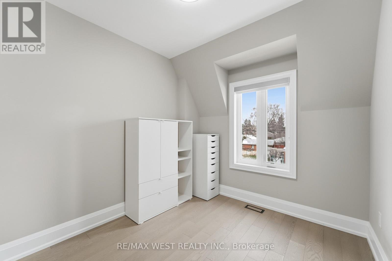 922 Fourth Street, Mississauga (Lakeview), Ontario  L5E 1J6 - Photo 35 - W12638452