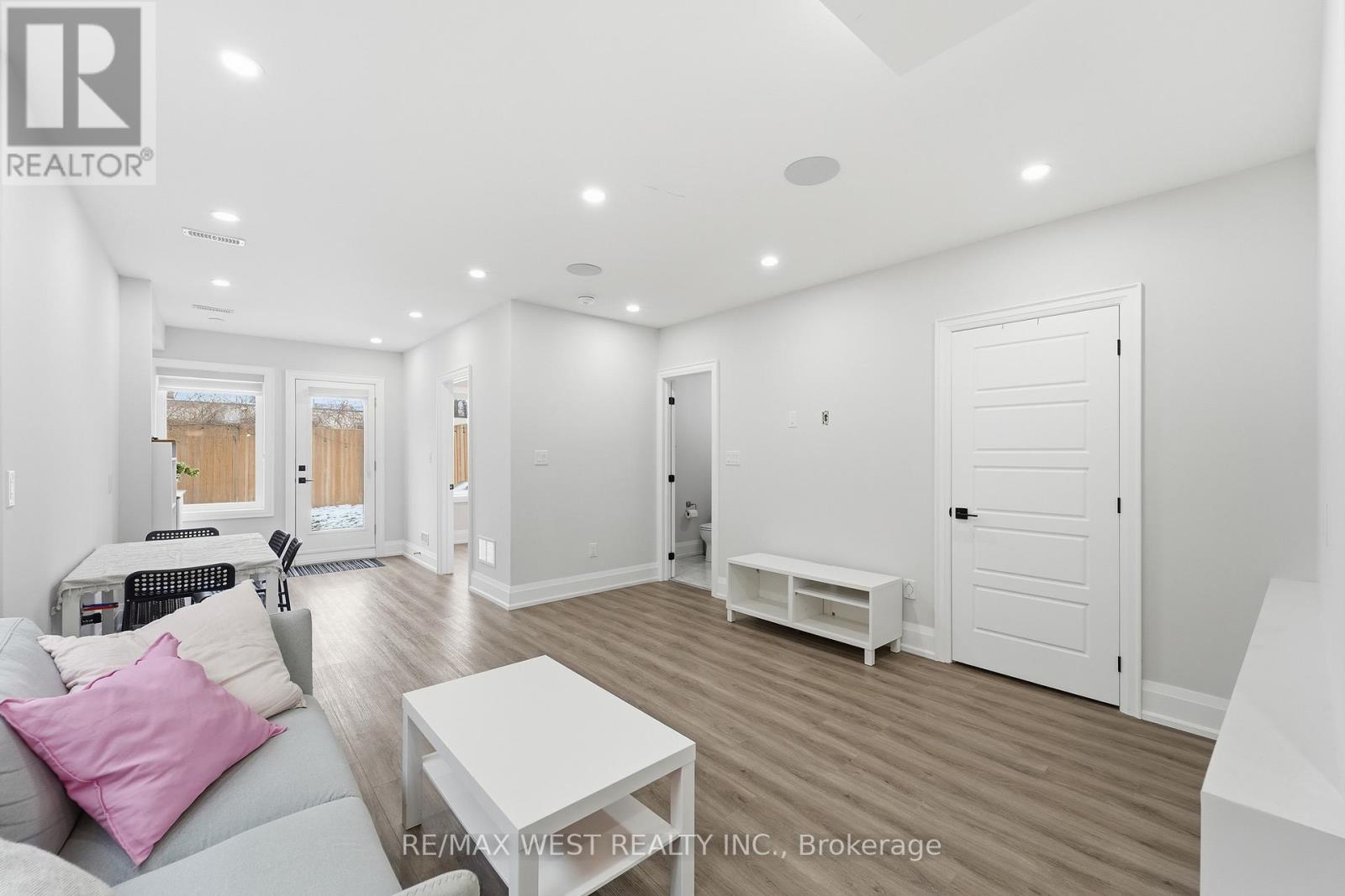 922 Fourth Street, Mississauga (Lakeview), Ontario  L5E 1J6 - Photo 37 - W12638452