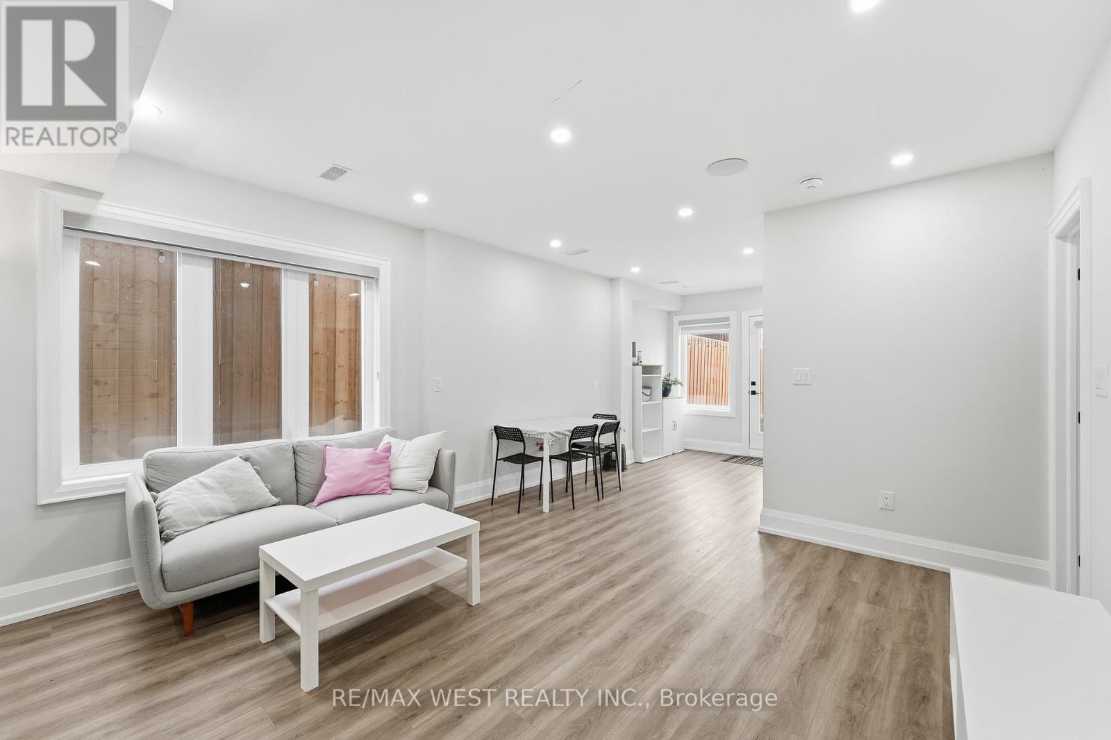 922 Fourth Street, Mississauga (Lakeview), Ontario  L5E 1J6 - Photo 38 - W12638452