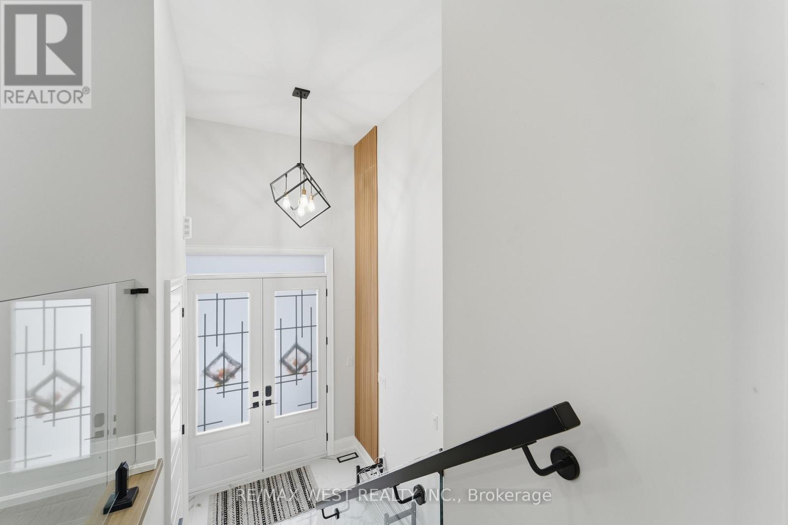 922 Fourth Street, Mississauga (Lakeview), Ontario  L5E 1J6 - Photo 6 - W12638452