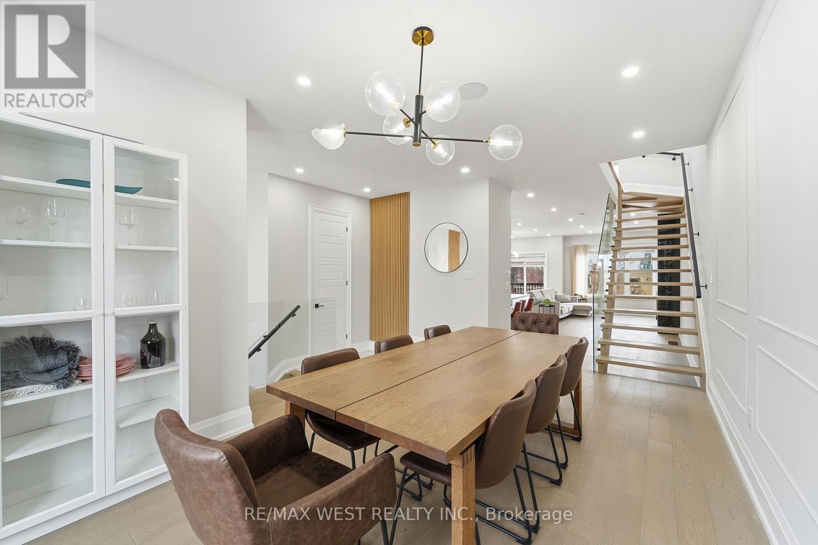 922 Fourth Street, Mississauga (Lakeview), Ontario  L5E 1J6 - Photo 9 - W12638452