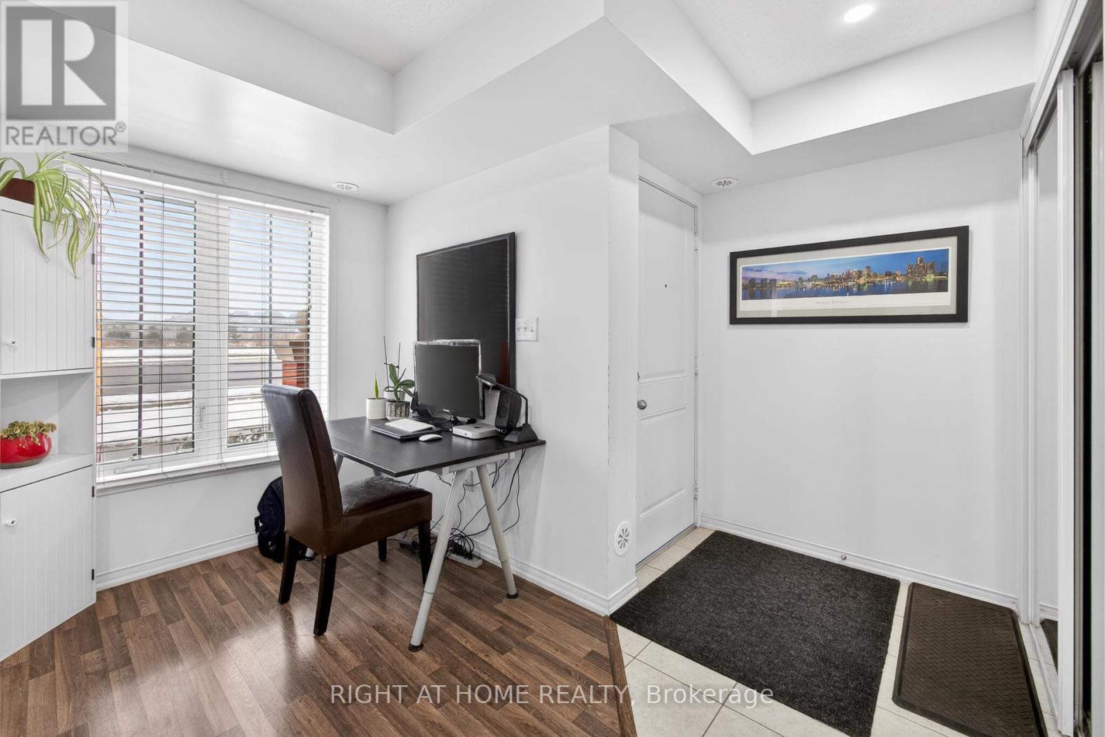 1 - 2504 Post Road, Oakville, Ontario  L6H 0K1 - Photo 4 - W12638482