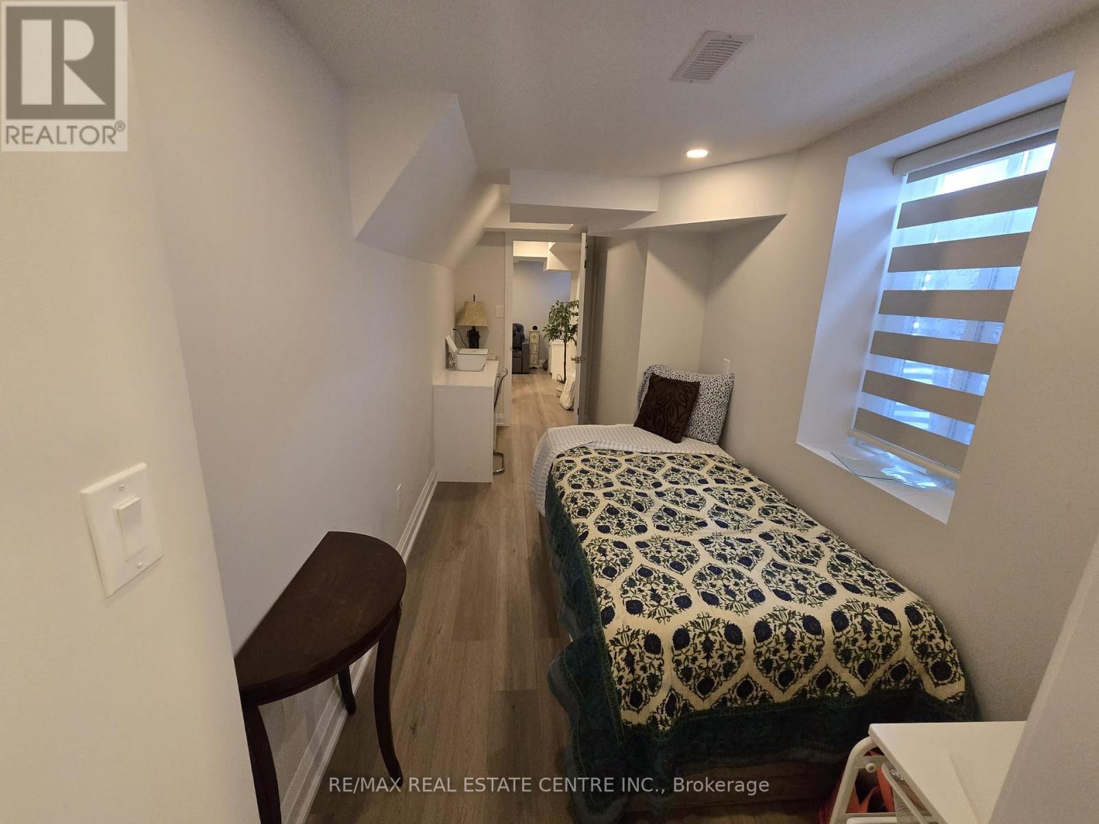 Bsmt. - 1412 Rose Way, Milton (Cb Cobban), Ontario  L9T 7E7 - Photo 28 - W12638500