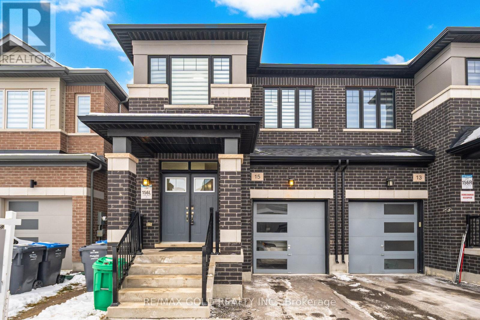 15 SPINLAND STREET, Caledon, Ontario