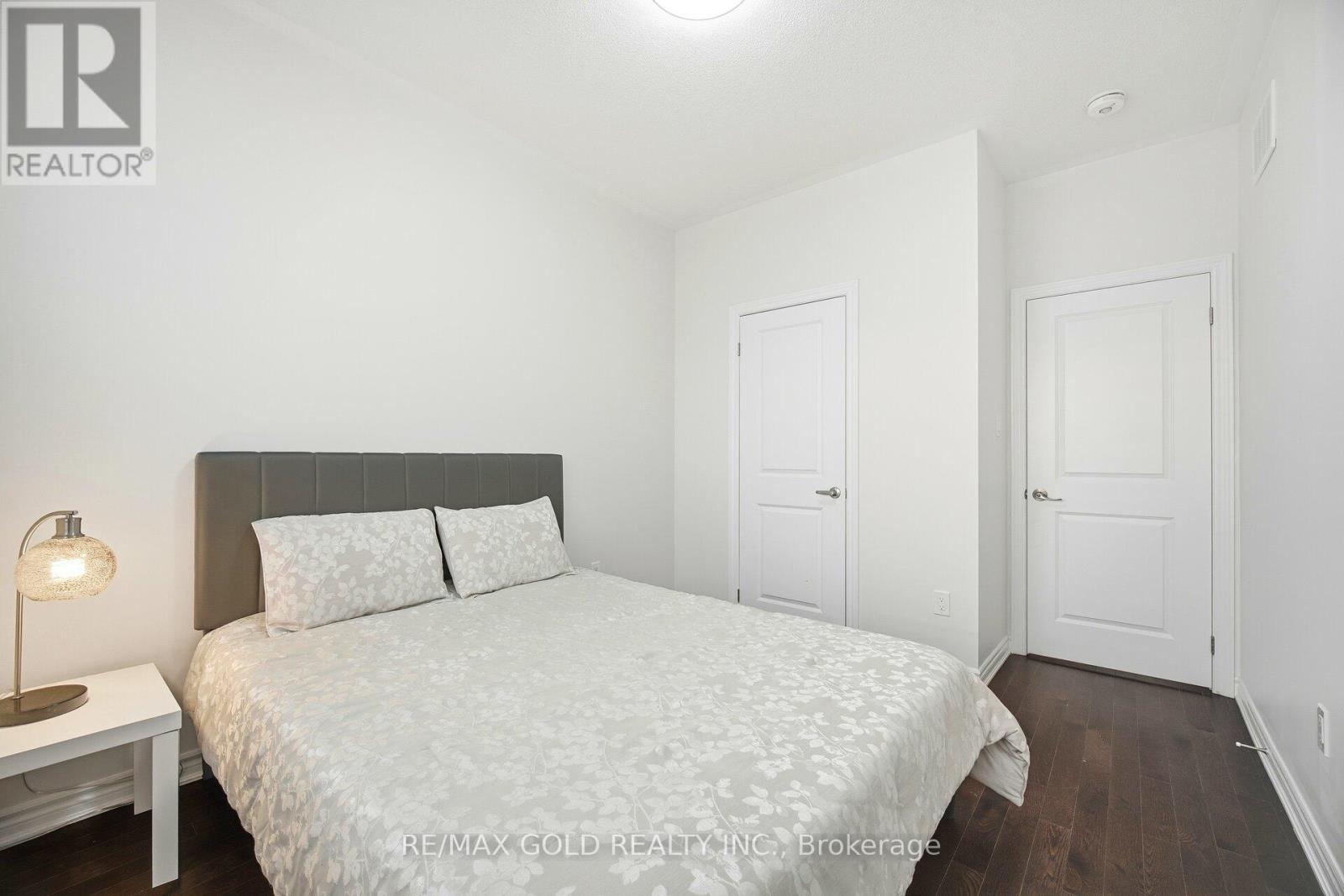 15 Spinland Street, Caledon, Ontario  L7C 4K4 - Photo 31 - W12638518