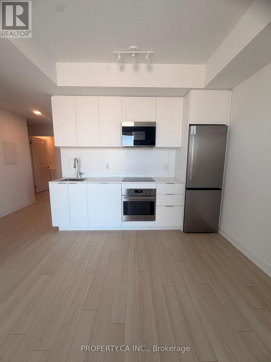 728 - 15 Skyridge Drive, Brampton, Ontario  L6P 4S7 - Photo 3 - W12638522