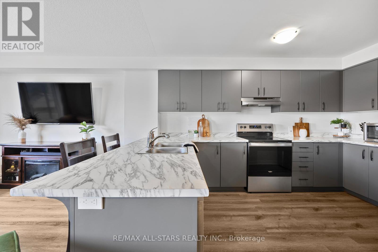 79 Dryden Lane, Hamilton, Ontario  L8H 0B6 - Photo 14 - X12638428