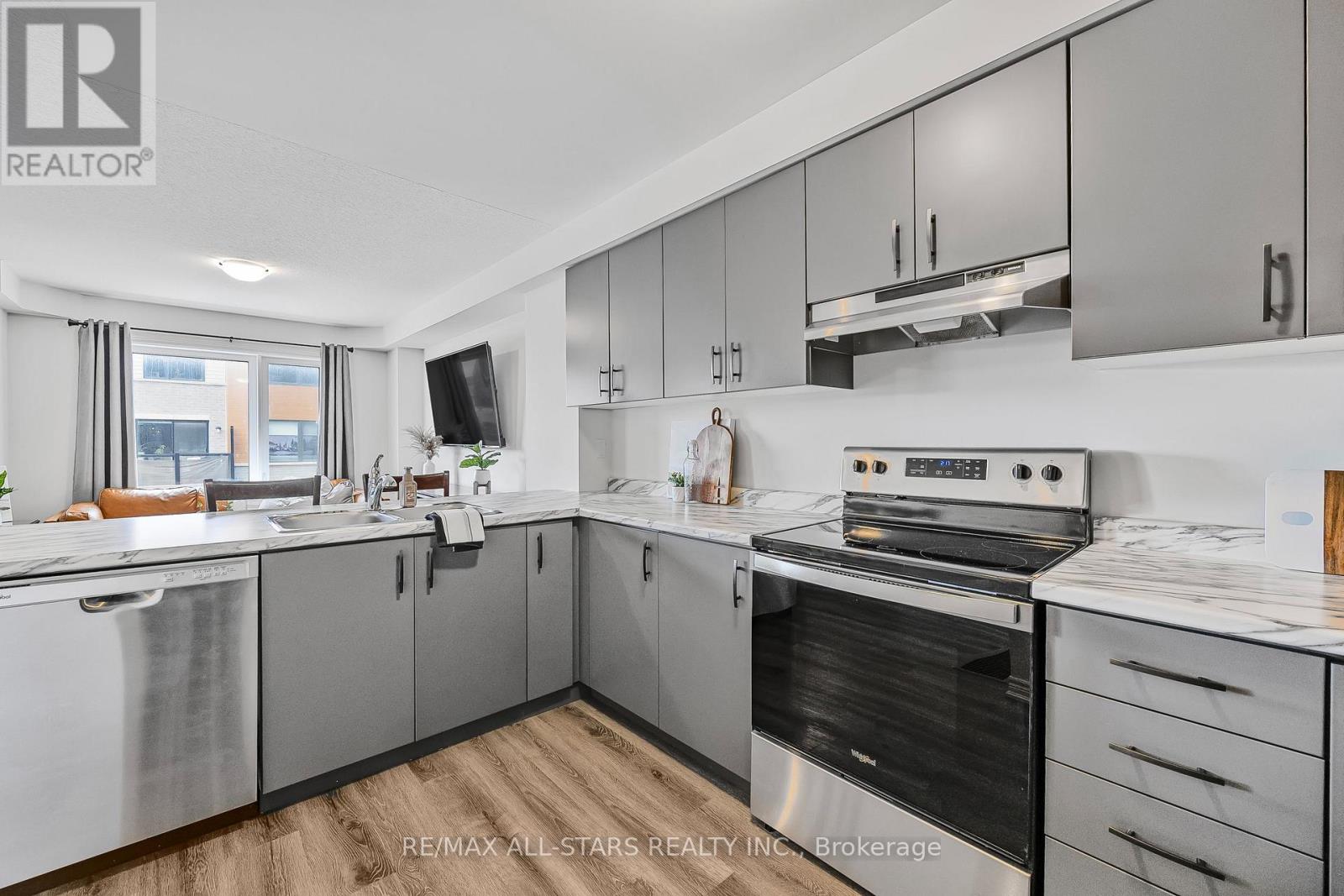 79 Dryden Lane, Hamilton, Ontario  L8H 0B6 - Photo 17 - X12638428