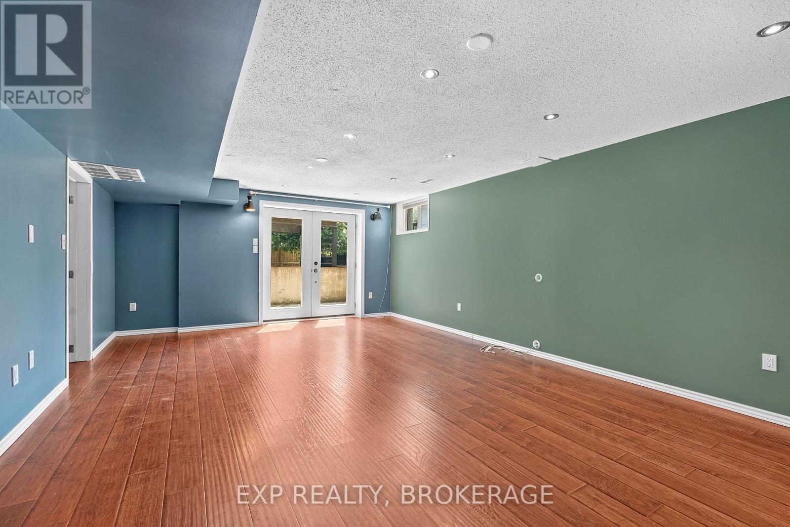 926 Cresthill Street, Kingston, Ontario K7P 1H7 - Photo 26 - X12638538