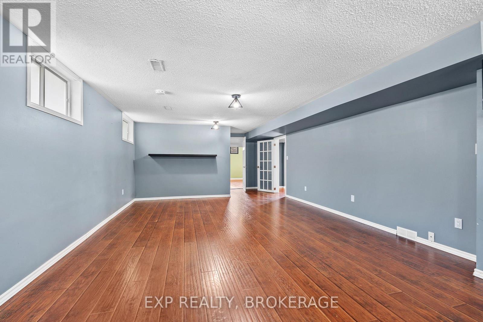 926 Cresthill Street, Kingston, Ontario K7P 1H7 - Photo 38 - X12638538