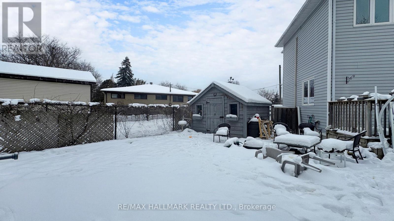 274 Demaine Crescent, Richmond Hill, Ontario  L4C 2W5 - Photo 36 - N12616336