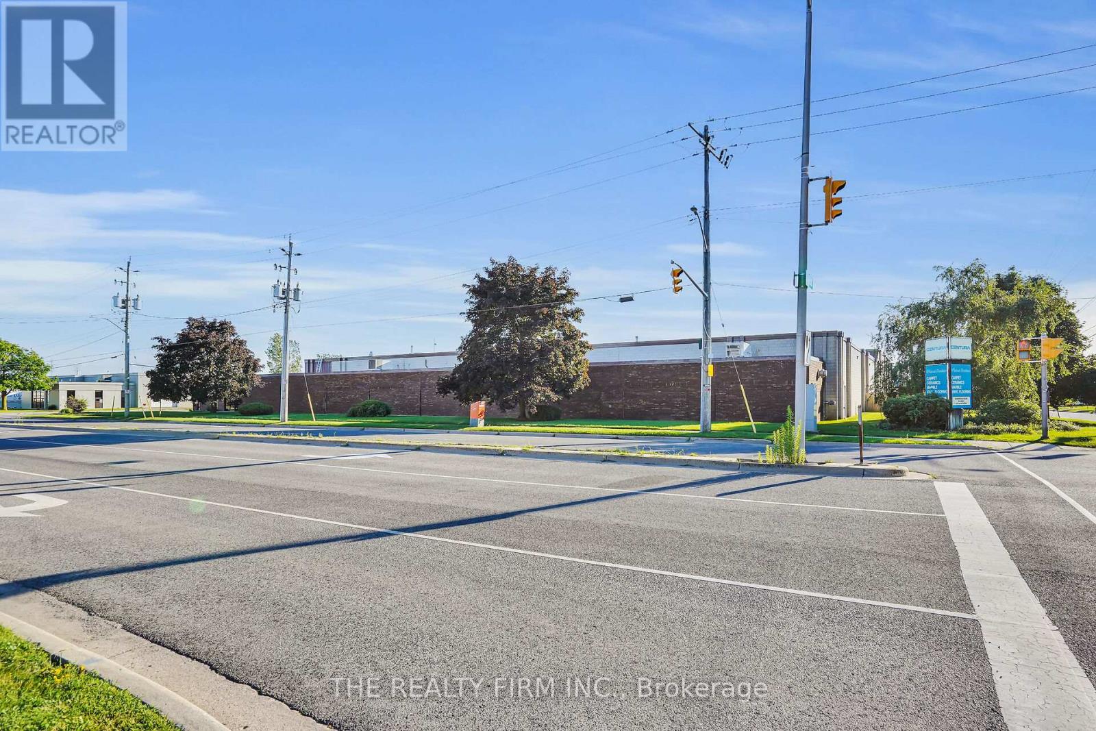 993 Adelaide Street S, London South, Ontario  N6E 1R5 - Photo 2 - X12638532