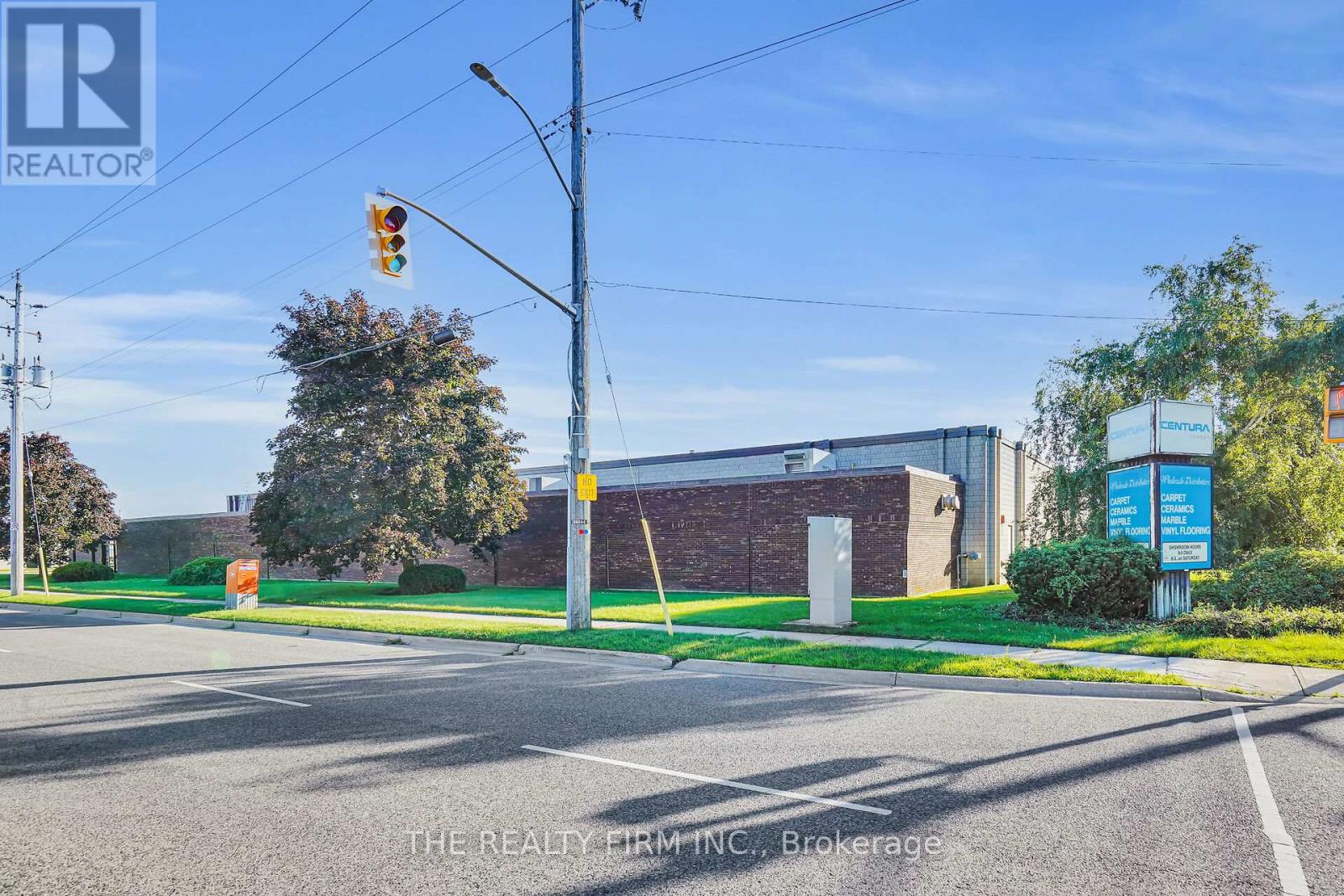 993 Adelaide Street S, London South, Ontario  N6E 1R5 - Photo 3 - X12638532